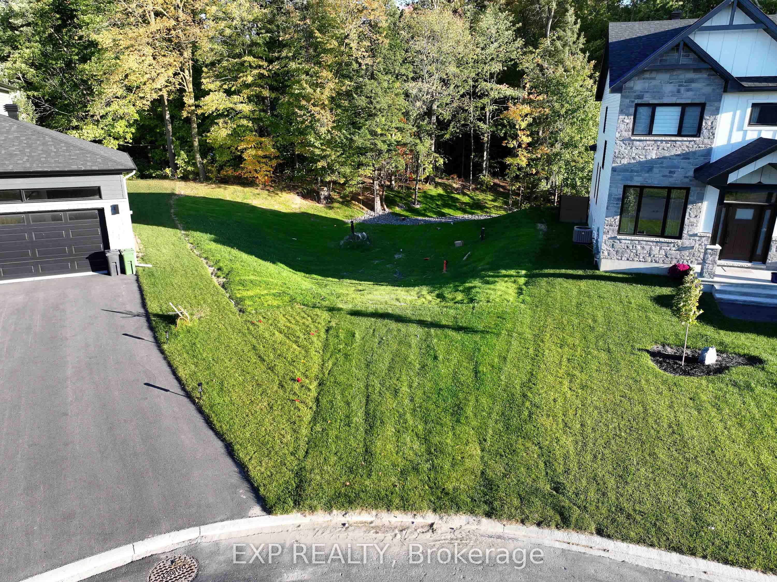 1391 Fribourg Street Property Photo 6