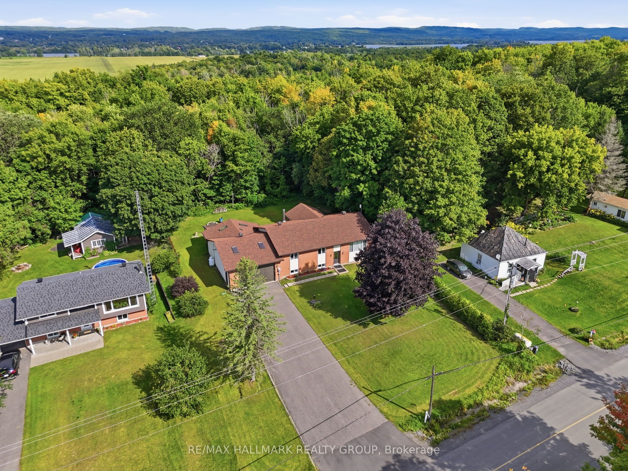 601 Lake George Road Property Photo 2