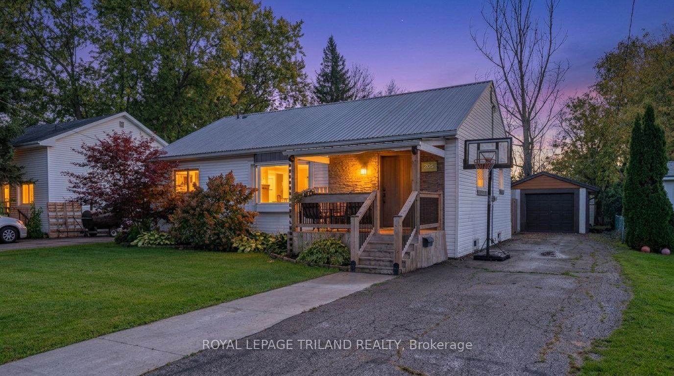 205 Erie Street Property Photo 1
