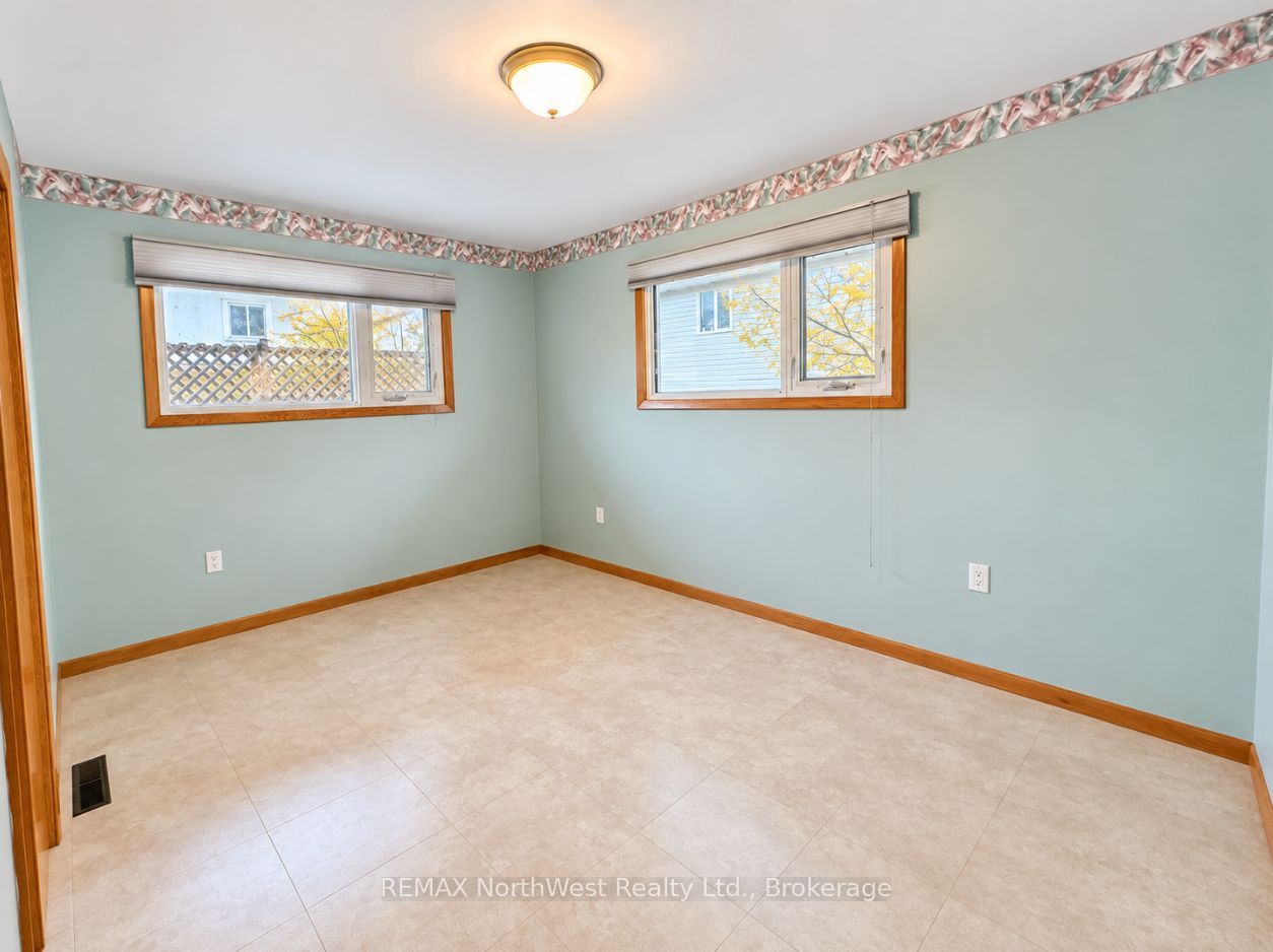 230 Fourth Street N Property Photo 5