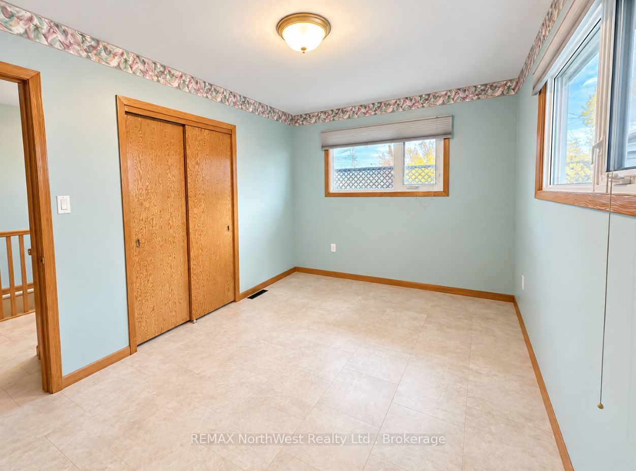 230 Fourth Street N Property Photo 7