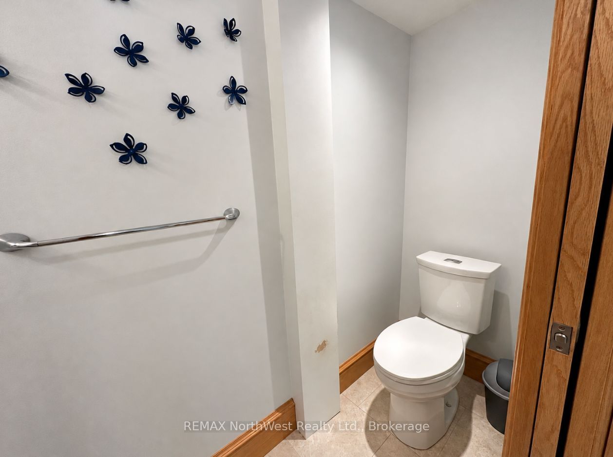 230 Fourth Street N Property Photo 14