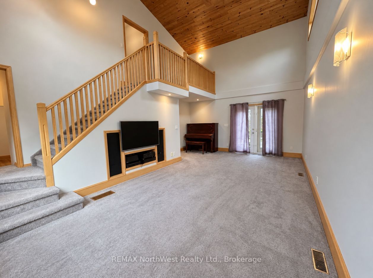 230 Fourth Street N Property Photo 19
