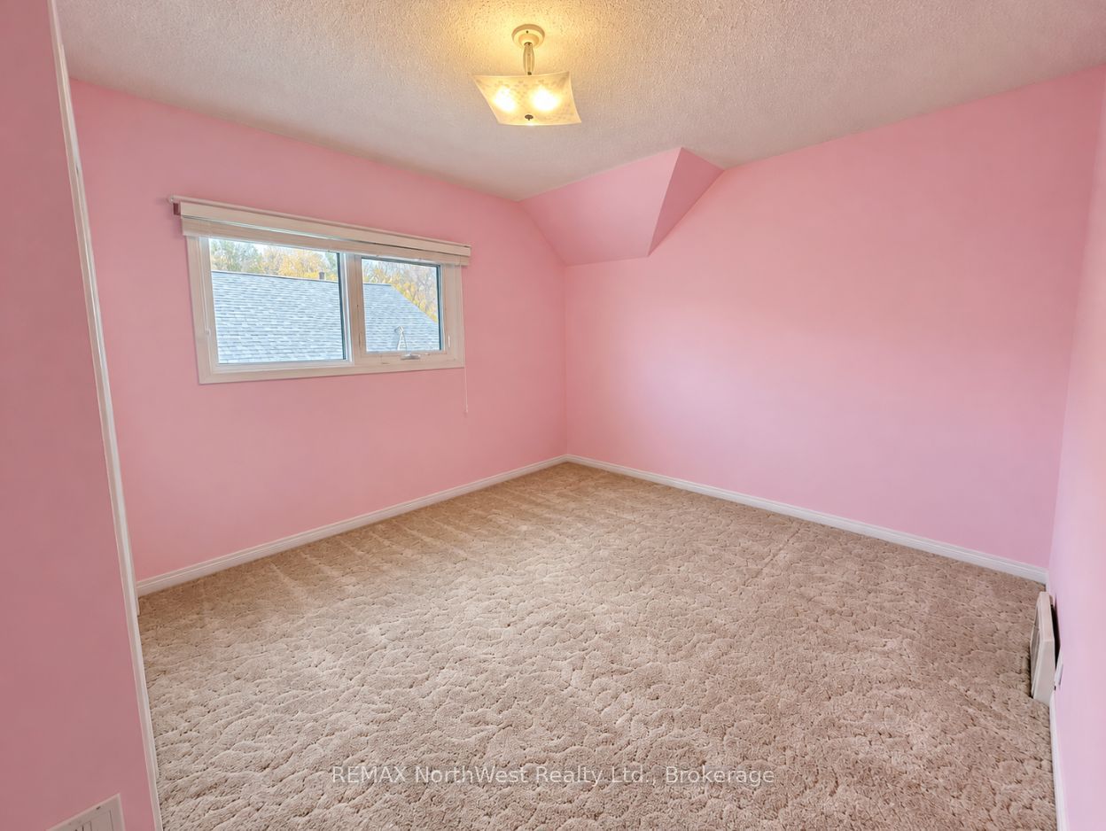 230 Fourth Street N Property Photo 26