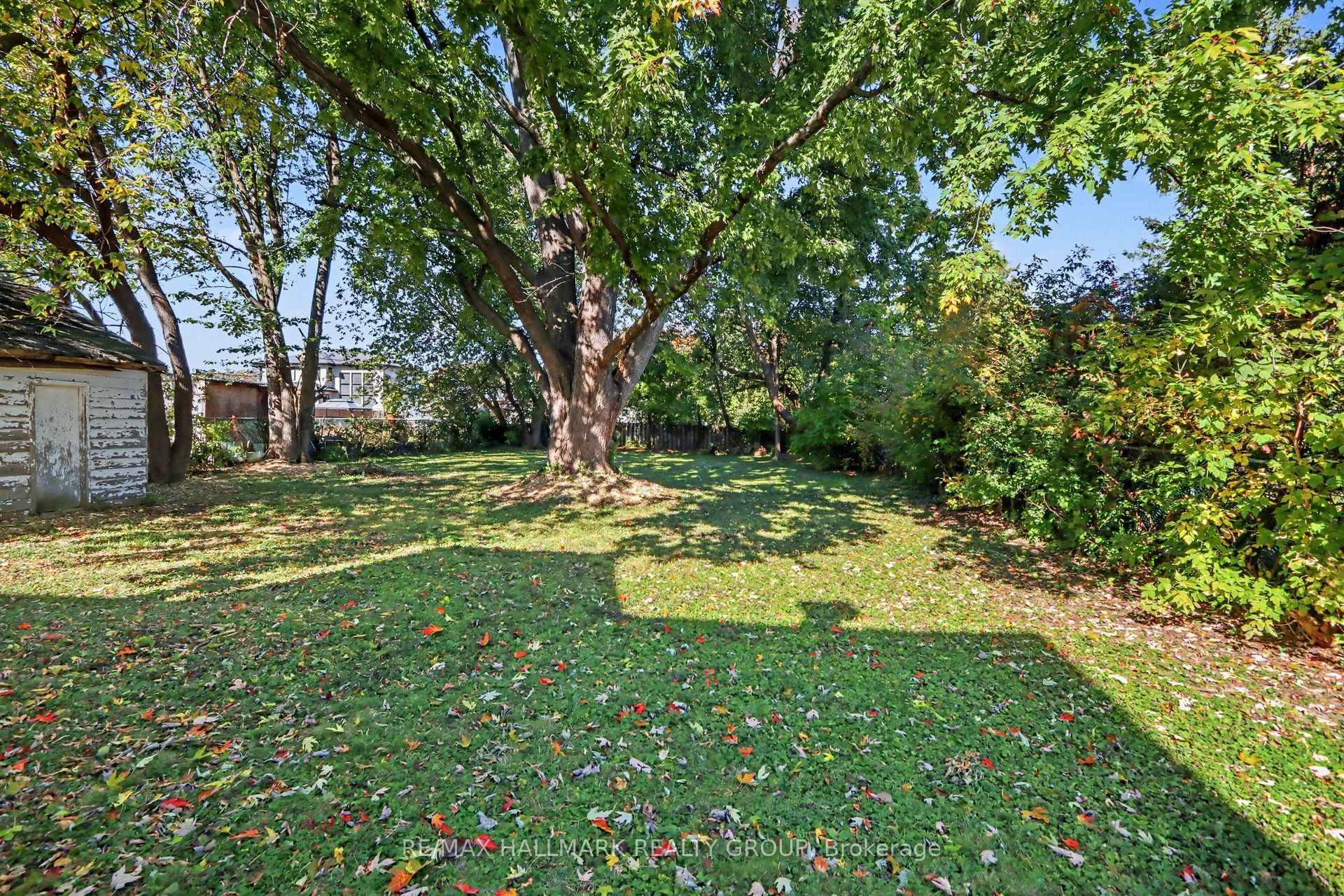1388 Normandy Crescent Property Photo 12