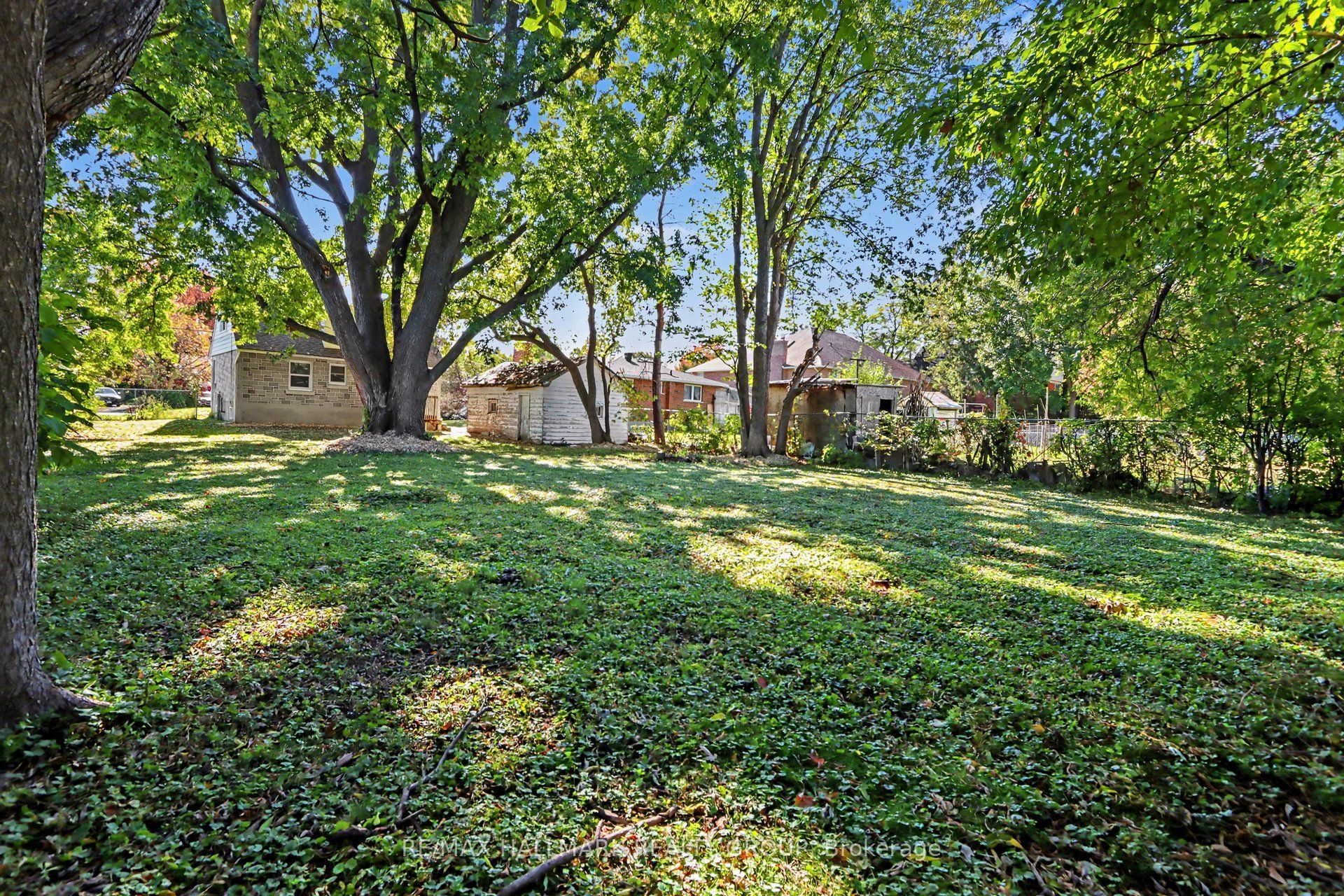 1388 Normandy Crescent Property Photo 13