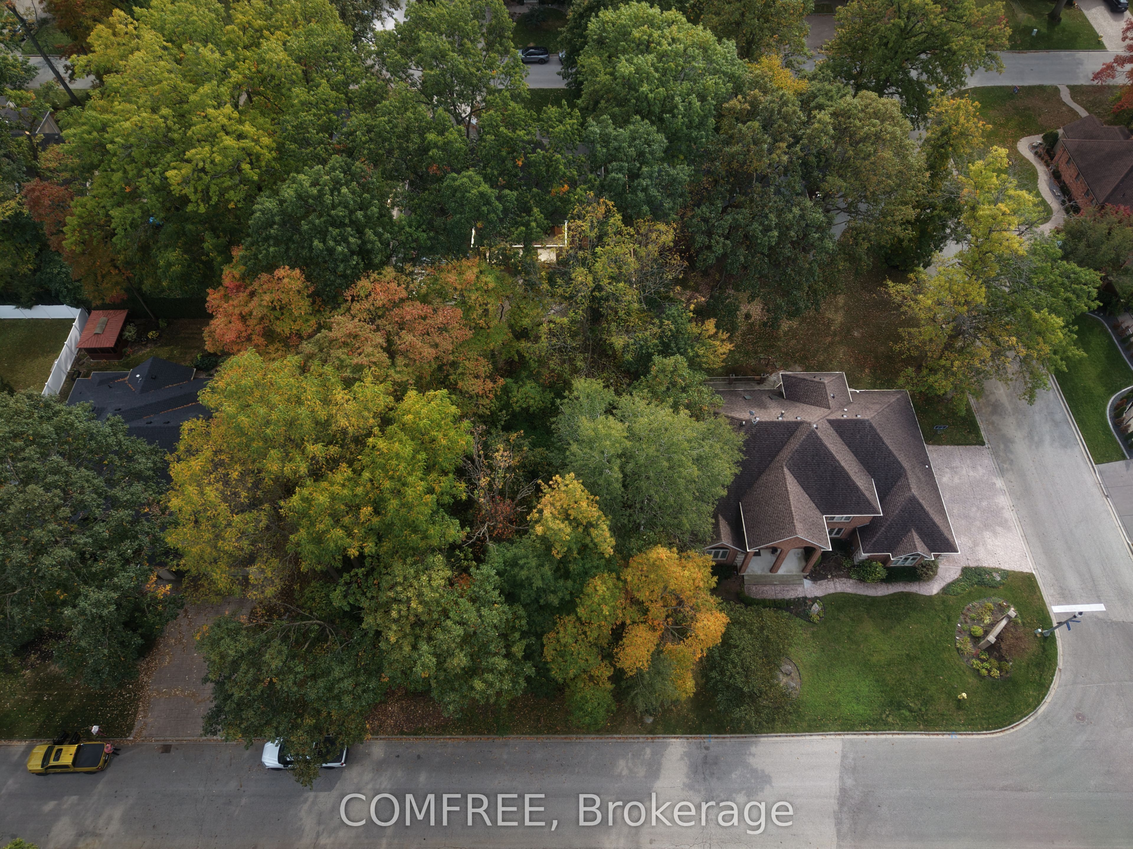 2215 Edgemore Avenue Property Photo 4