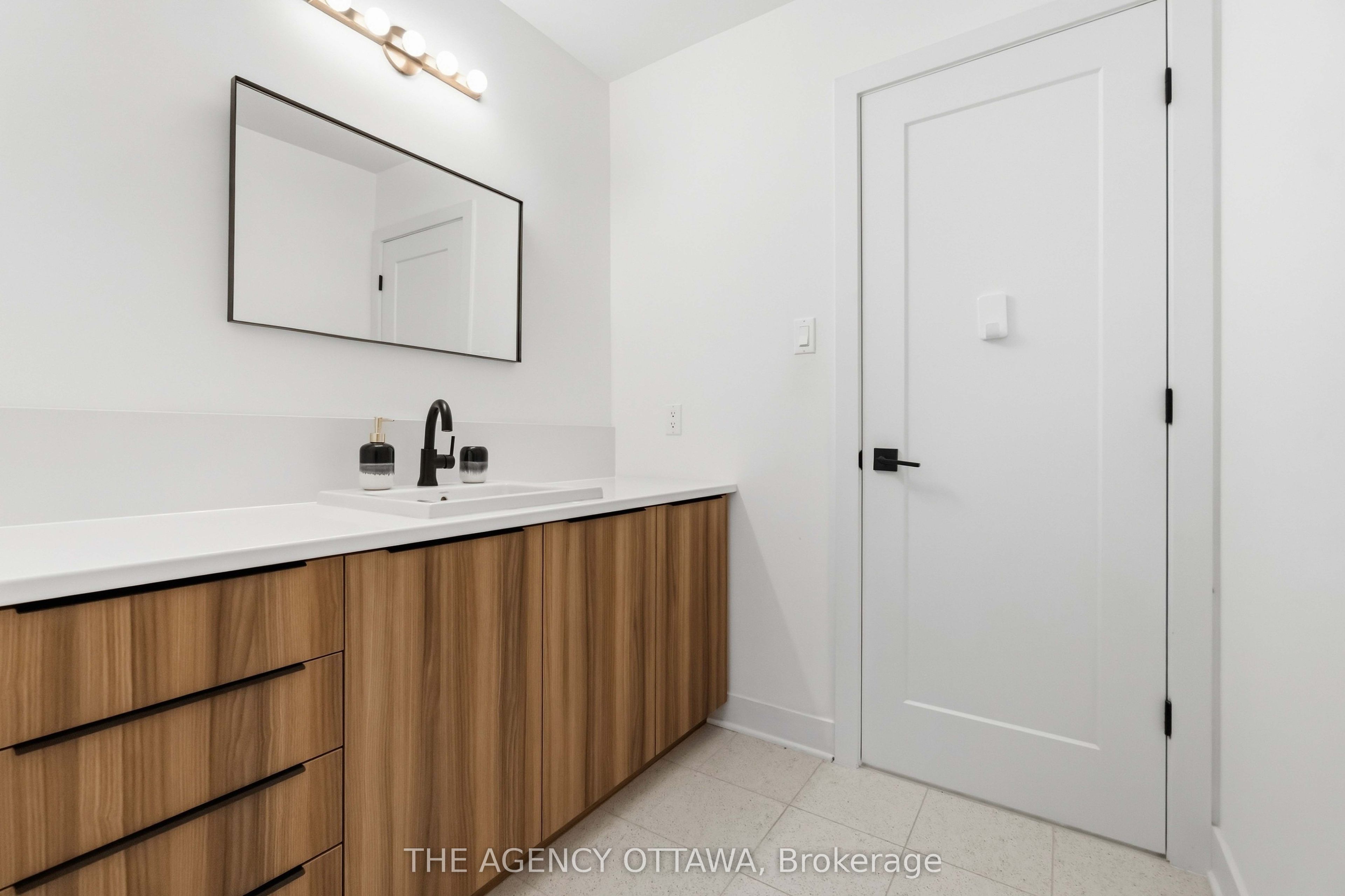 124 Dun Skipper Drive Property Photo 42
