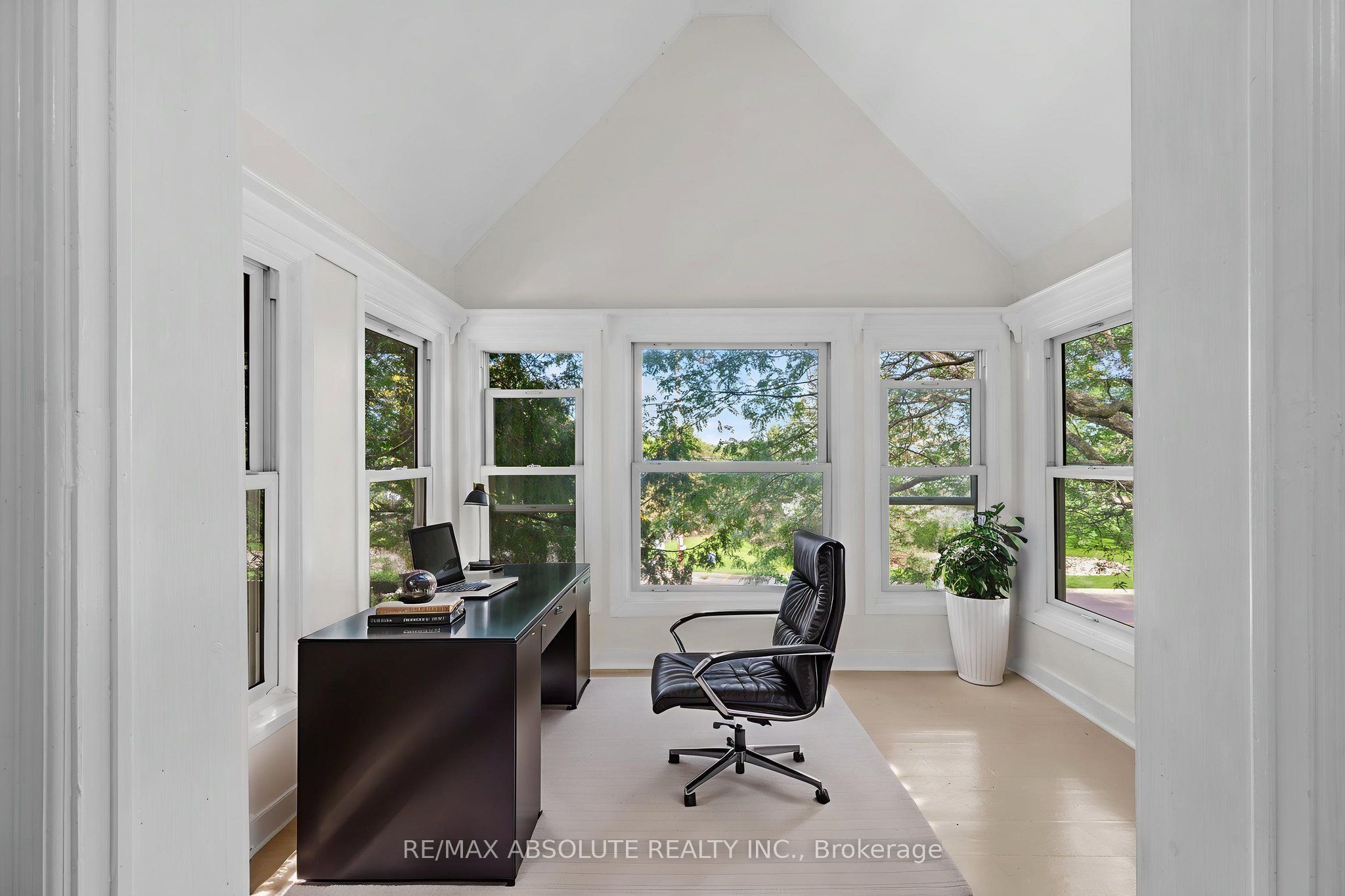 903 River Road Property Photo 17