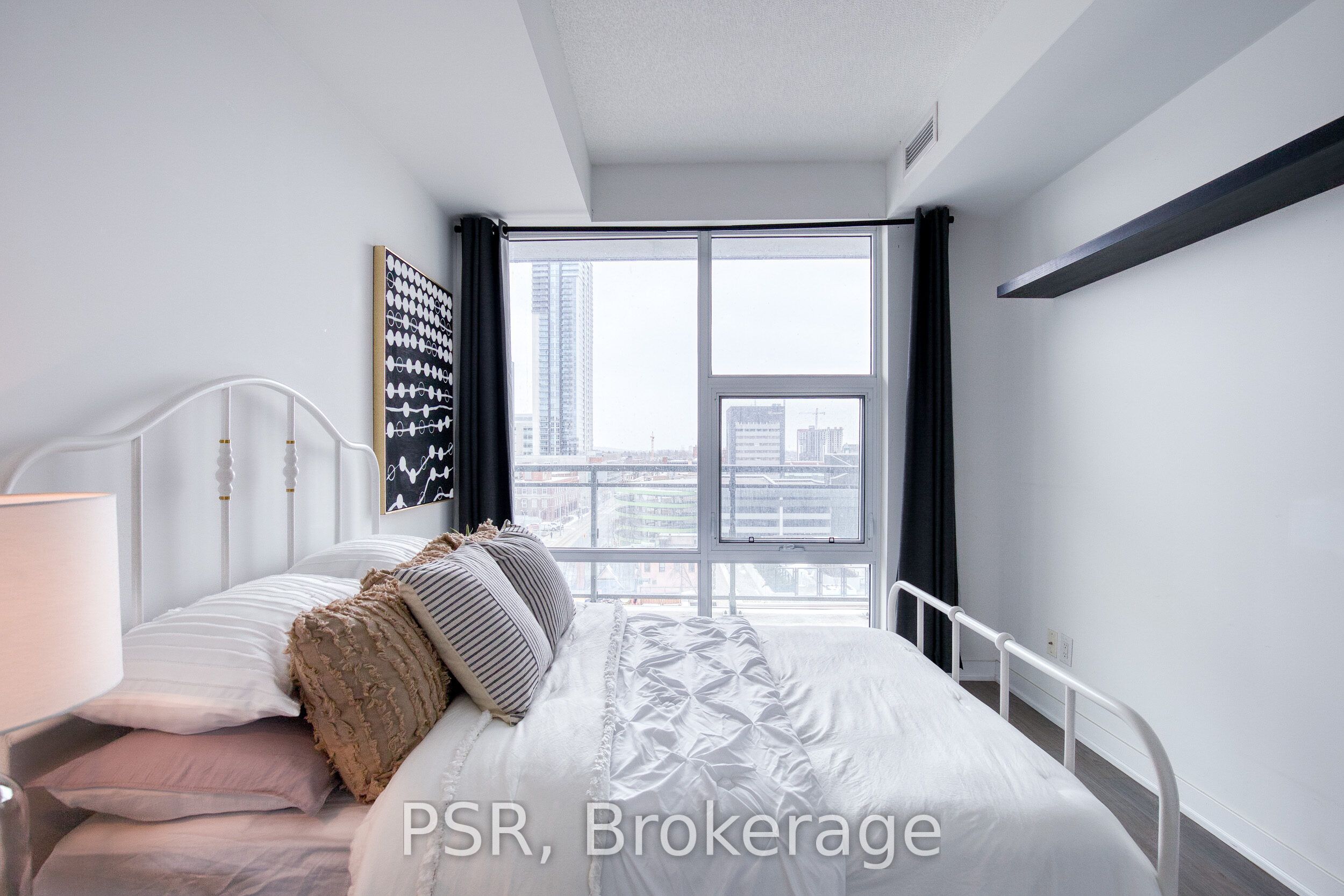 85 Duke Street 806 Property Photo 11
