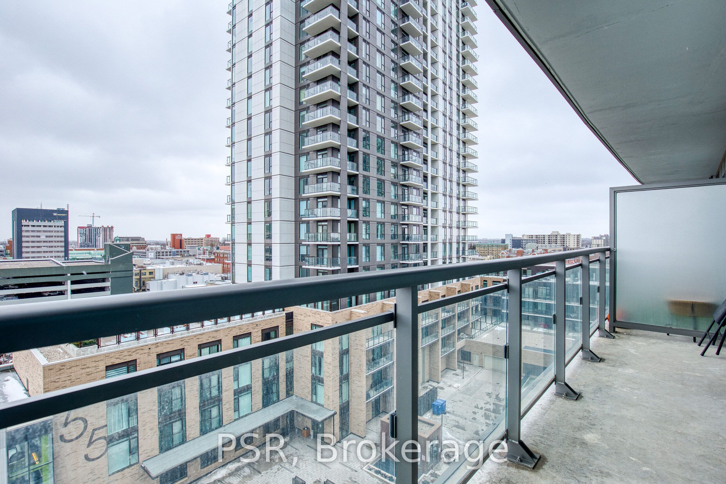 85 Duke Street 806 Property Photo 17