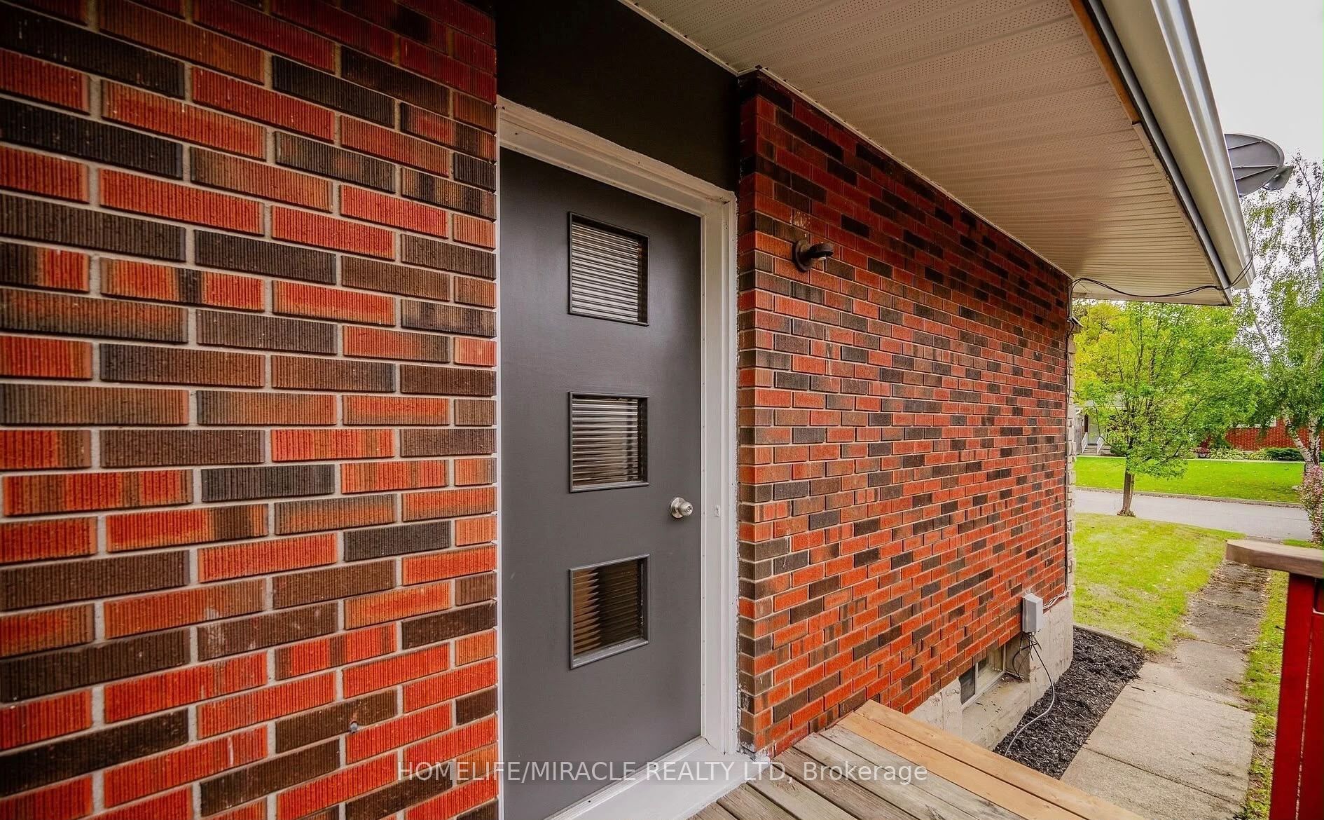 10 Greenwood Avenue Property Photo 5