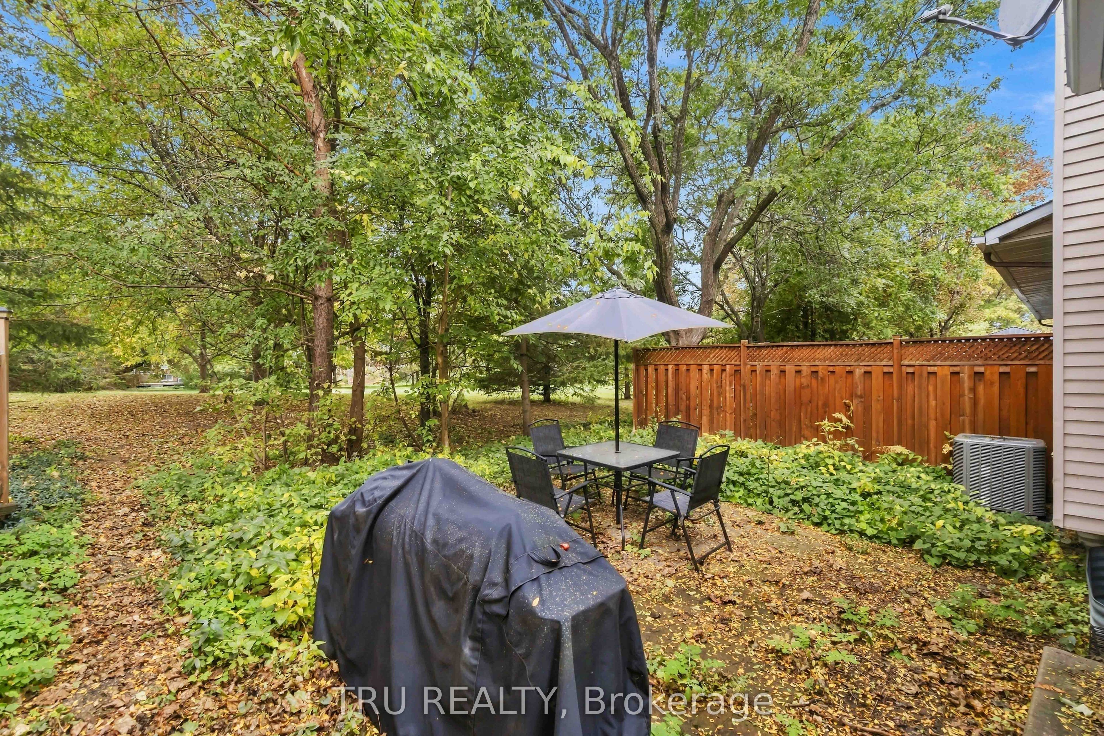 62 Hunter's Glen Crescent Property Photo 34