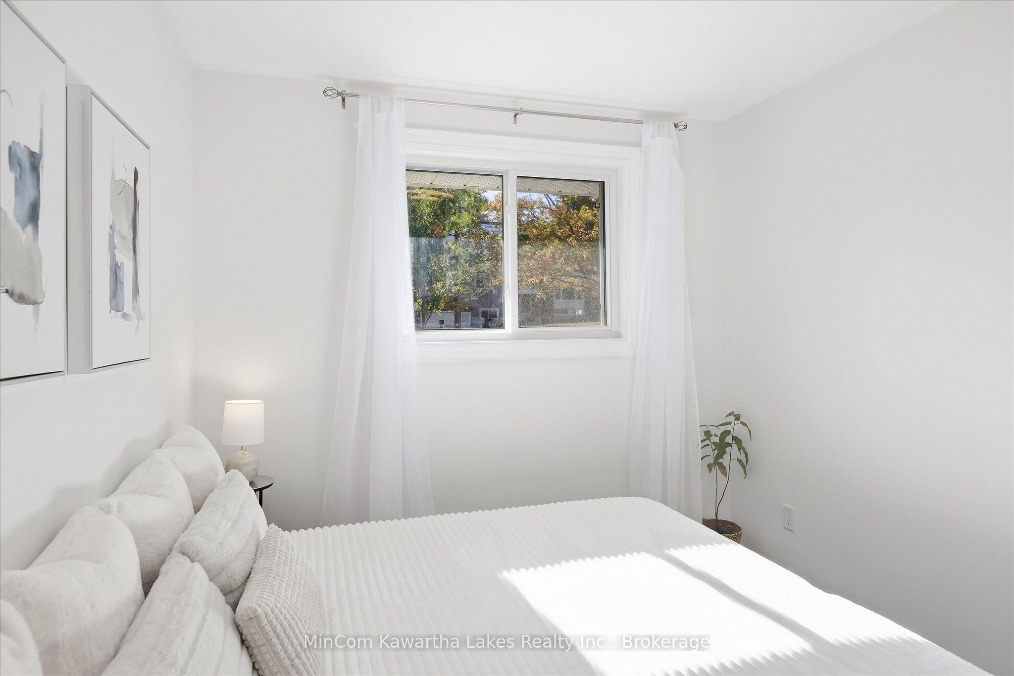 398 Applegrove Avenue Property Photo 18