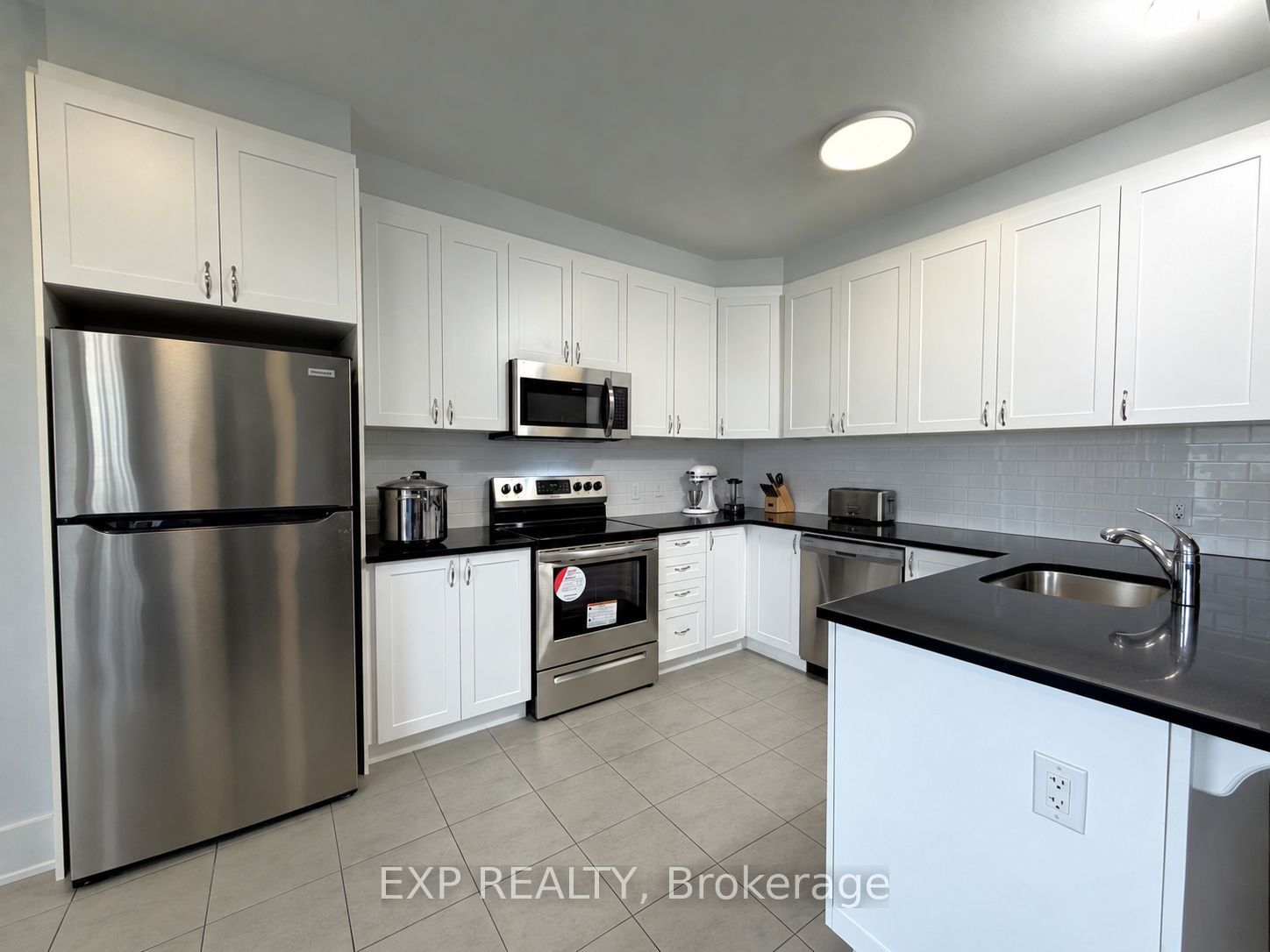 27 Bermondsey Way Property Photo 8