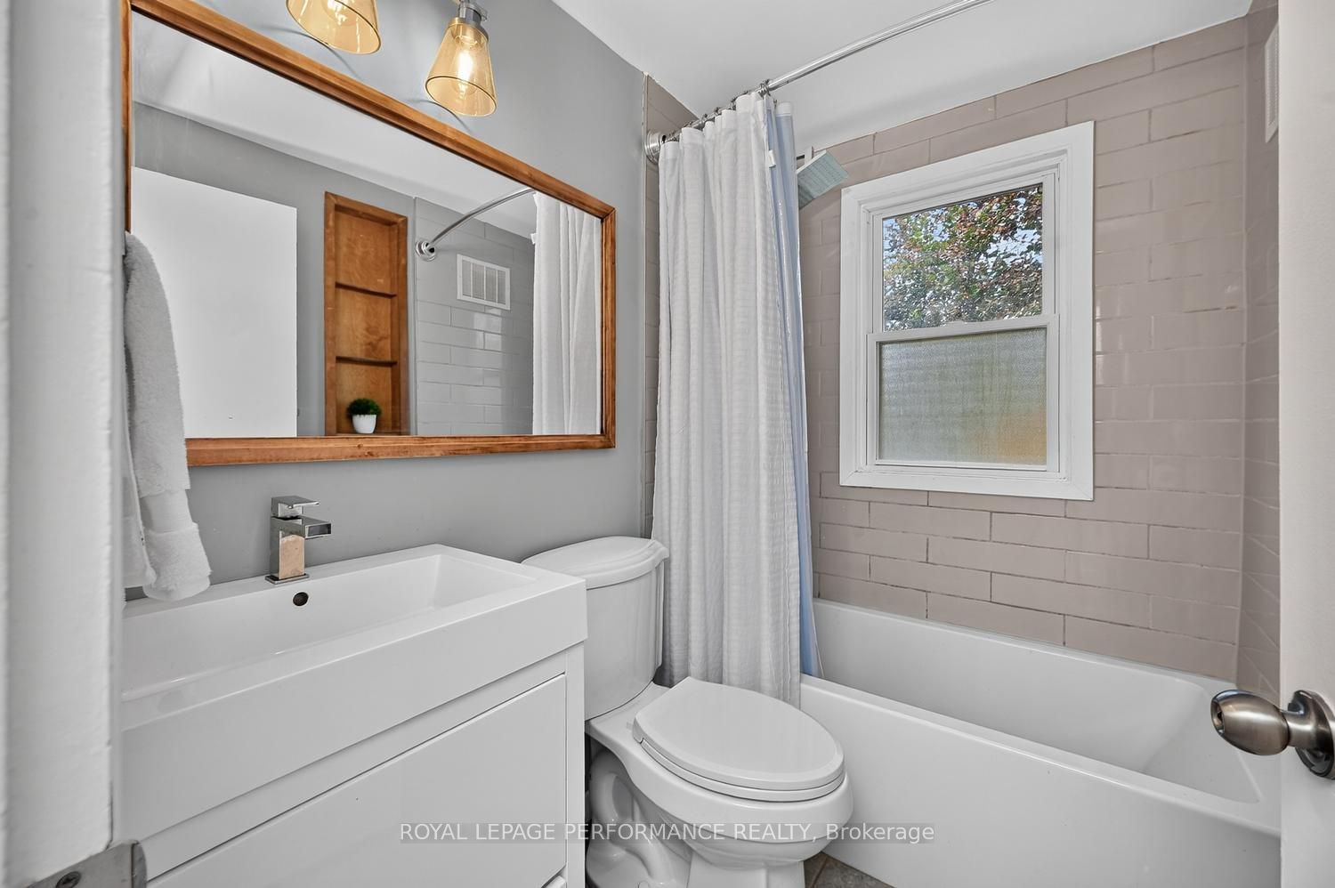 140 Begonia Avenue Property Photo 24