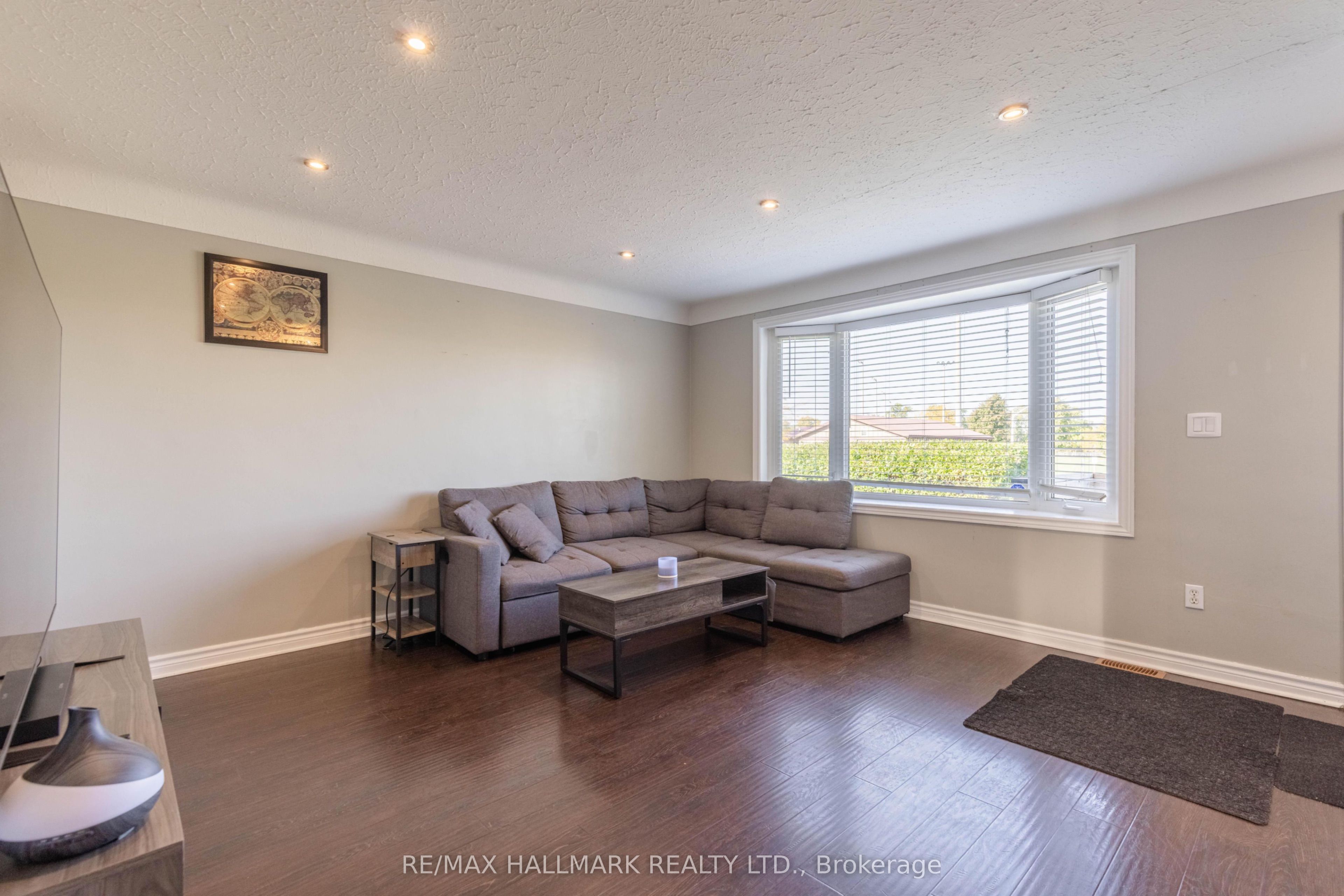 79 Powerview Avenue Property Photo 8
