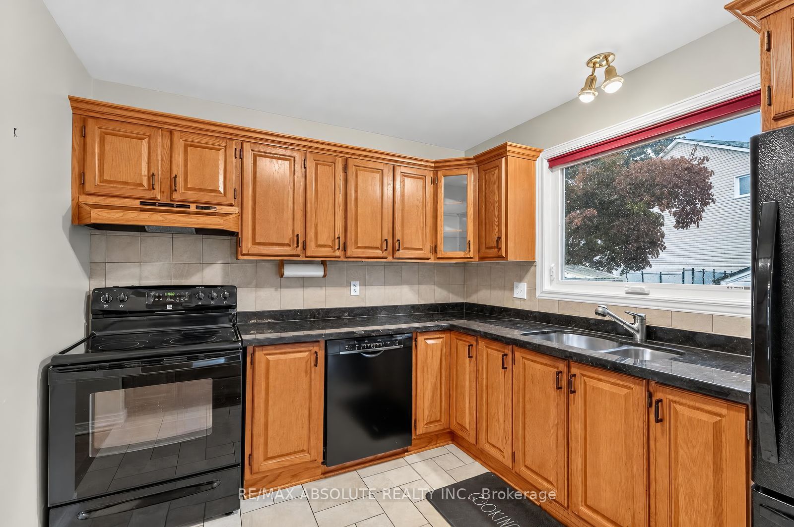 1475 Deavy Way Property Photo 15