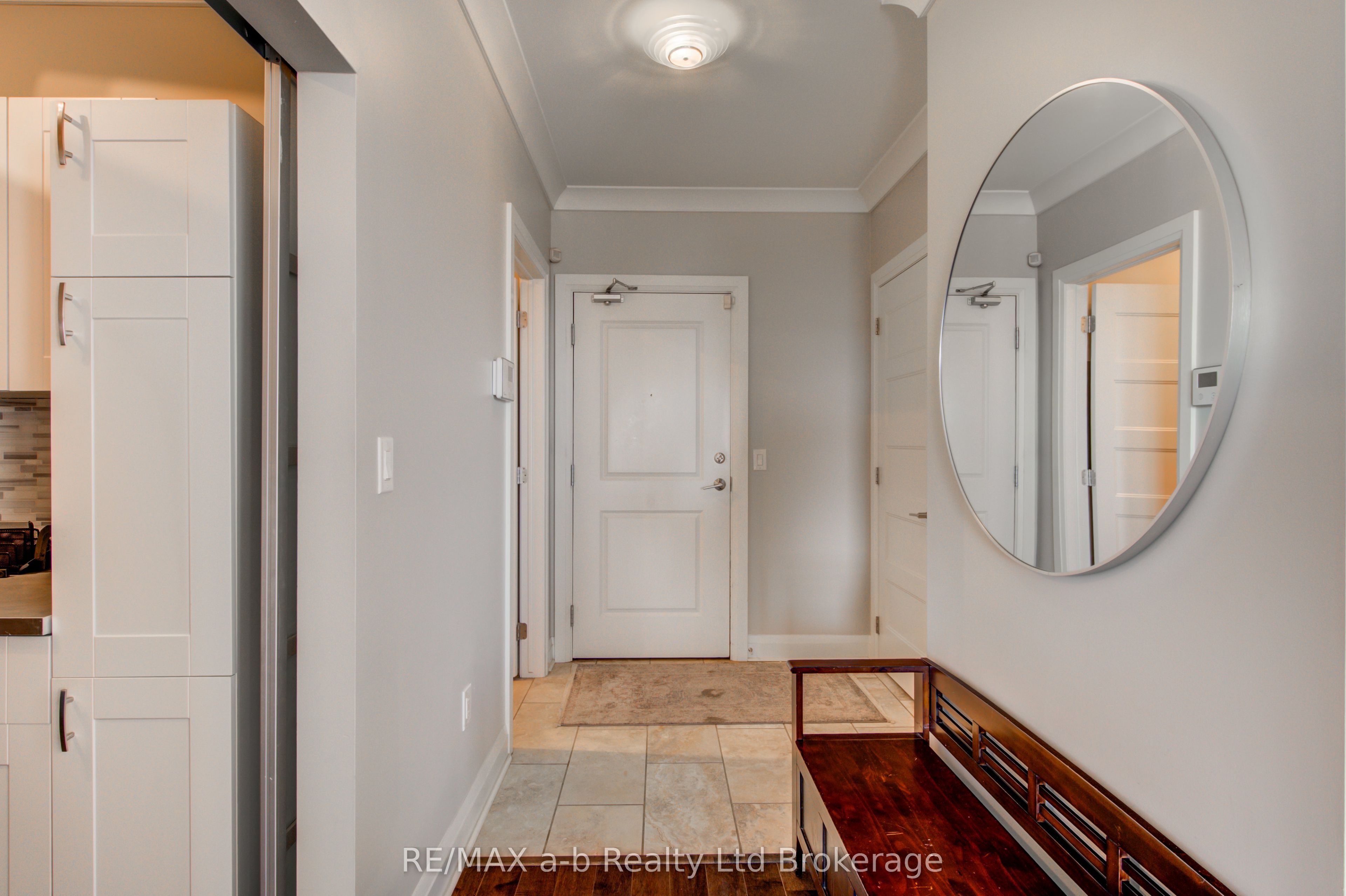 330 Ridout Street N 2702 Property Photo 5