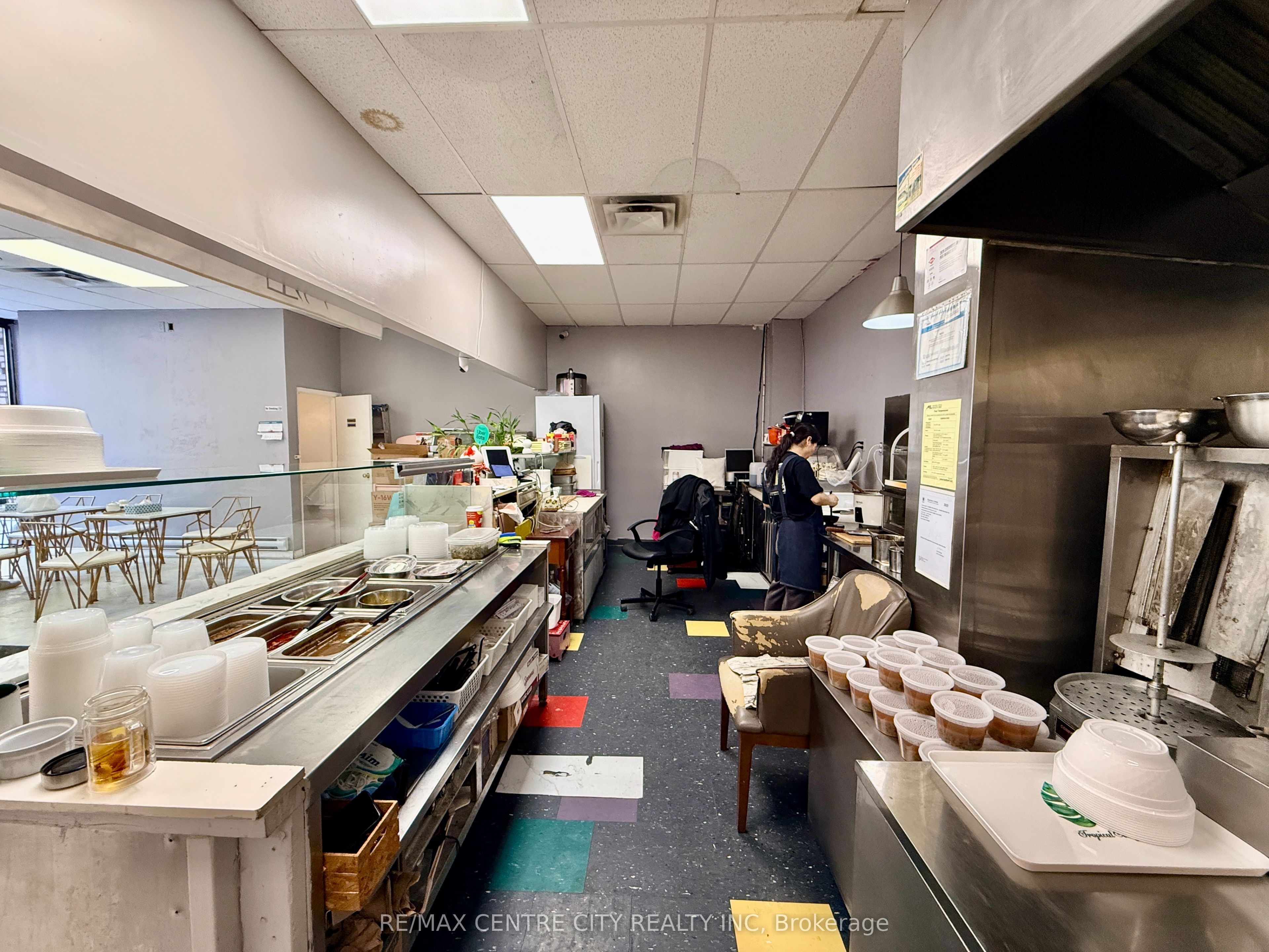 421 Richmond Street Property Photo 2