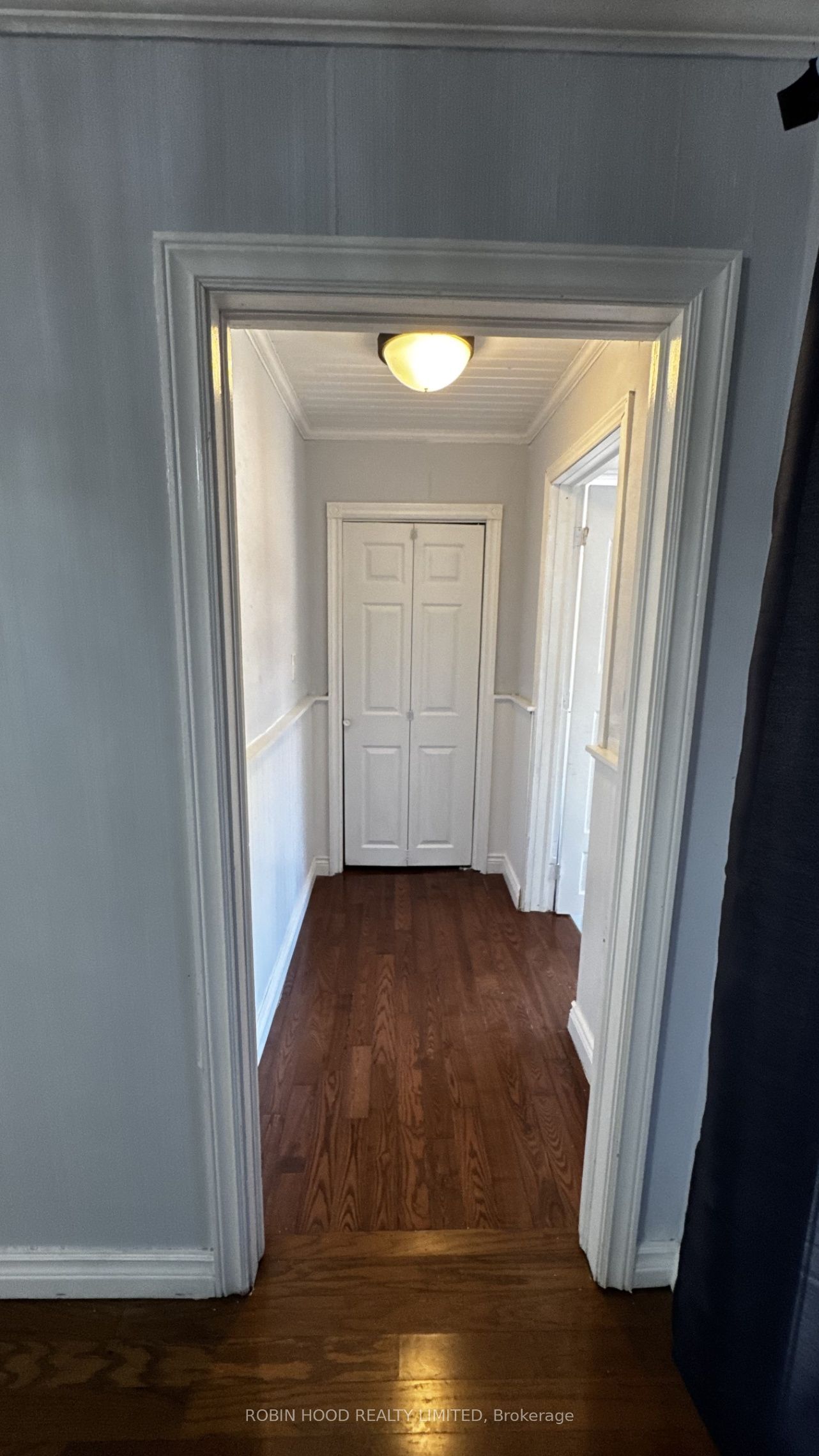542 Mohawk Road E Property Photo 11
