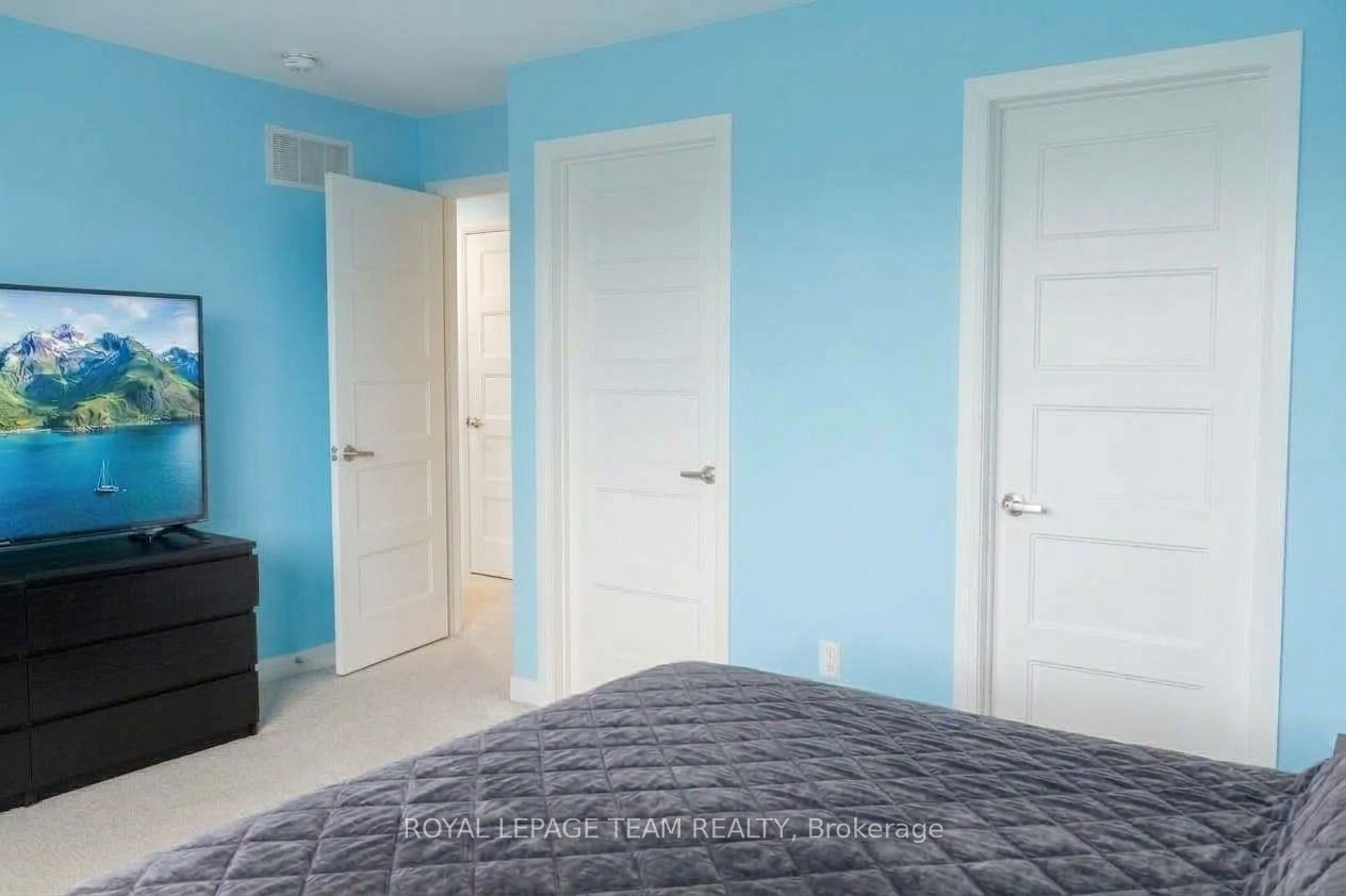510 Chambord Street E Property Photo 22