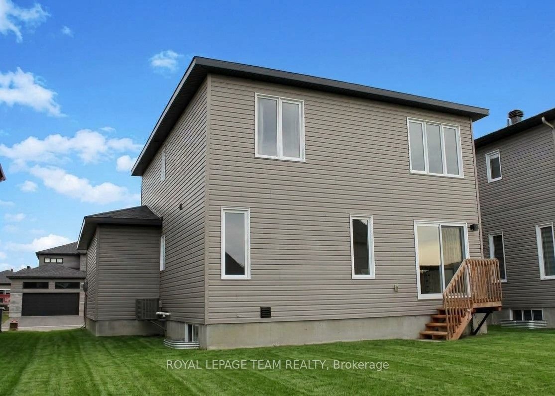 510 Chambord Street E Property Photo 28