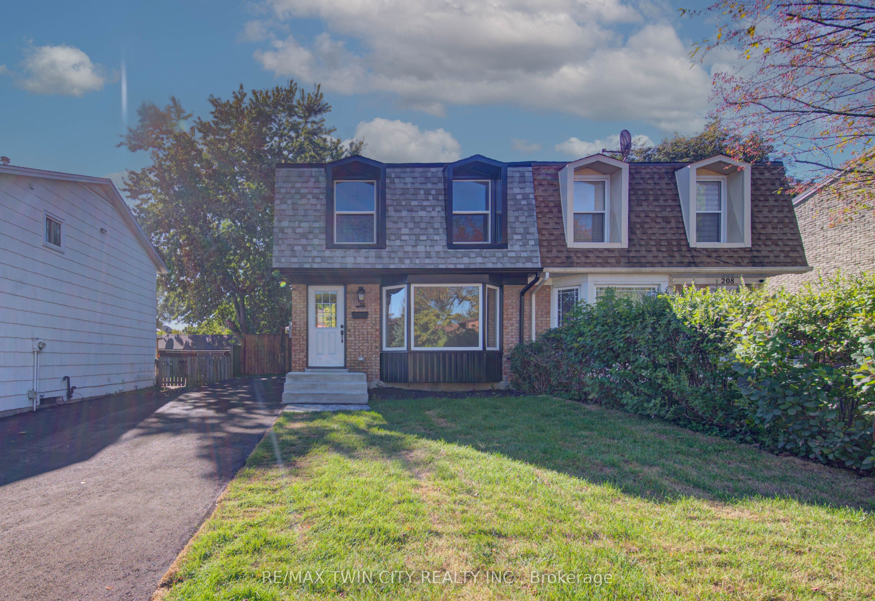 210 Ferguson Avenue Property Photo 2