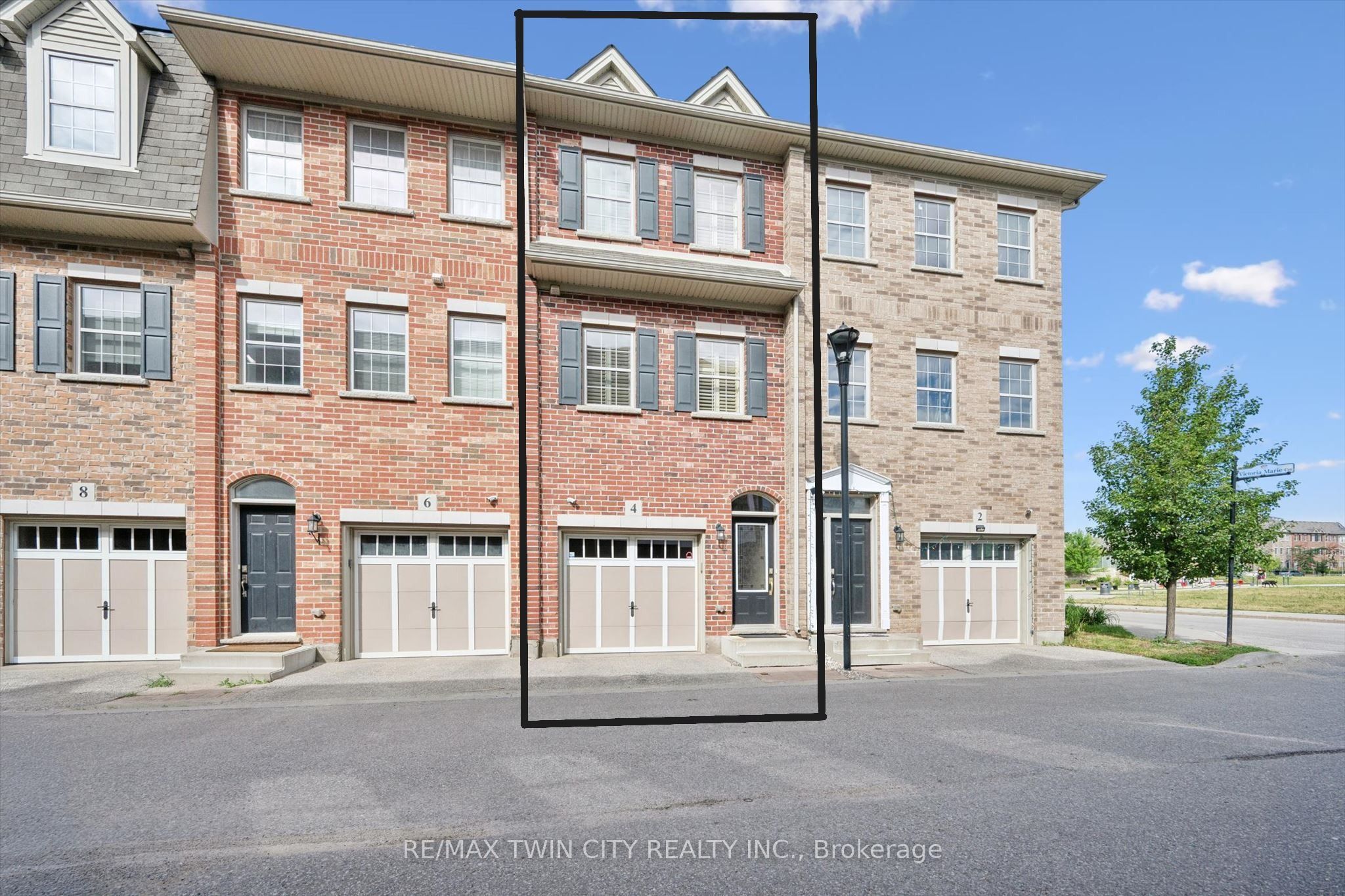 4 Cheltenham Mews Property Photo 1