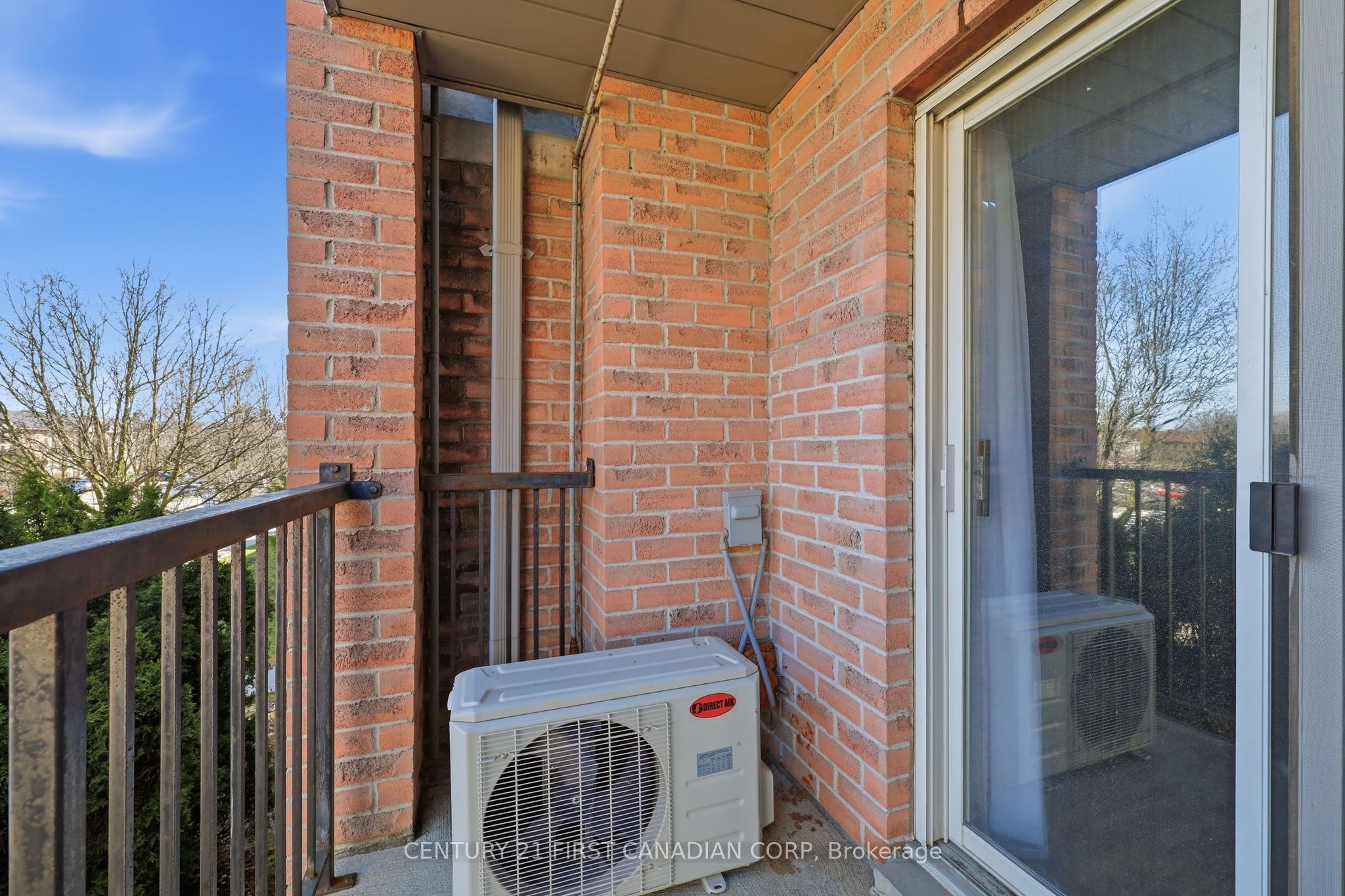 2228 Trafalgar Street 201 Property Photo 19