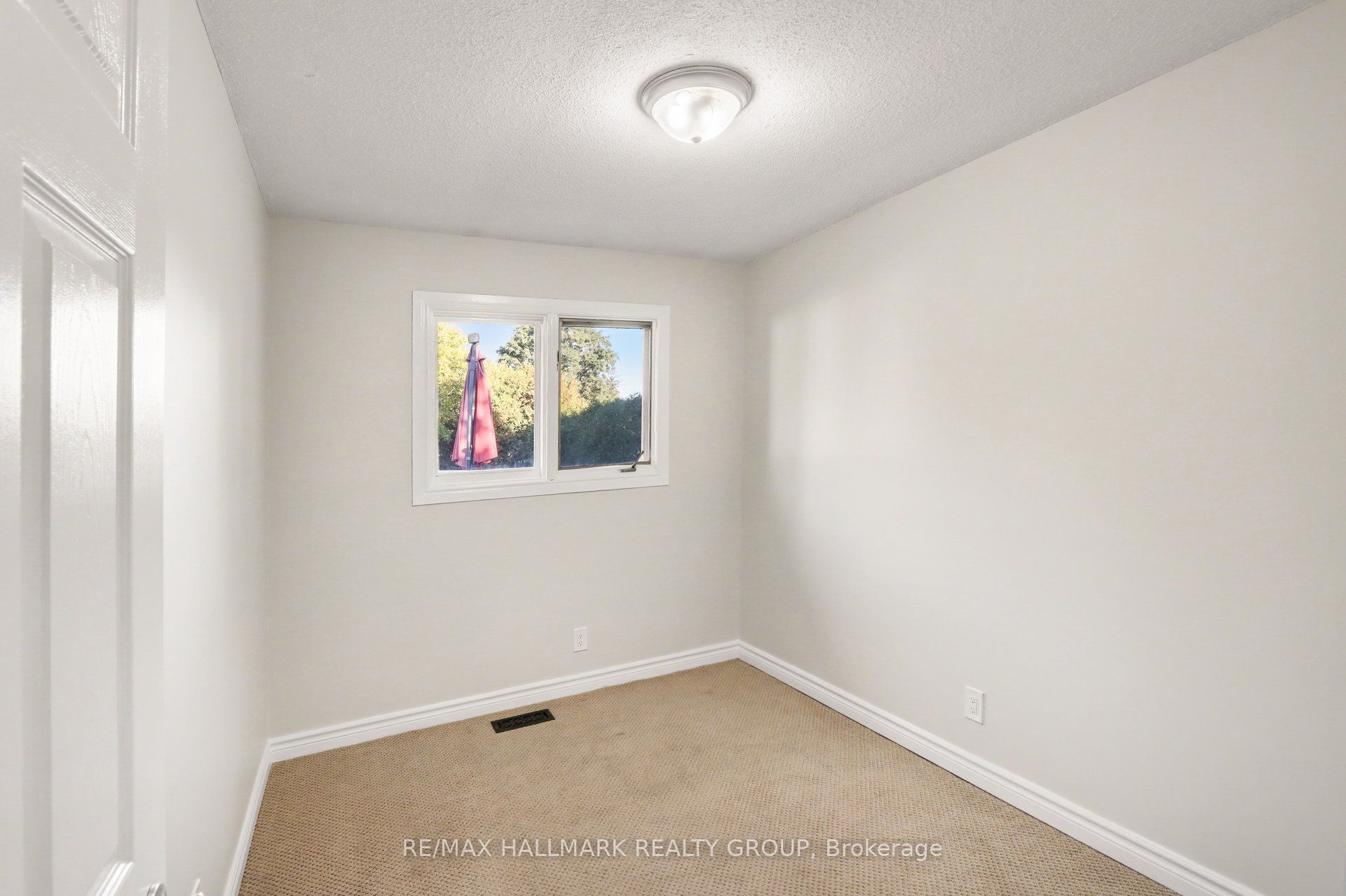 65 Christopher Hamilton Street Property Photo 17