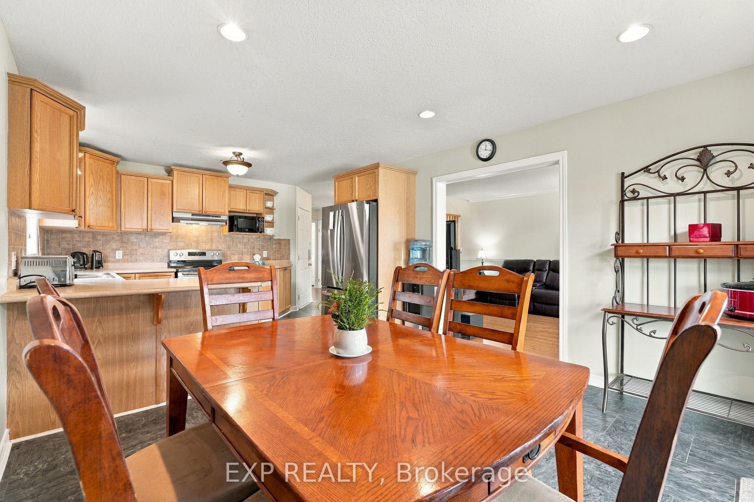 99 Stiefelmeyer Crescent Property Photo 11