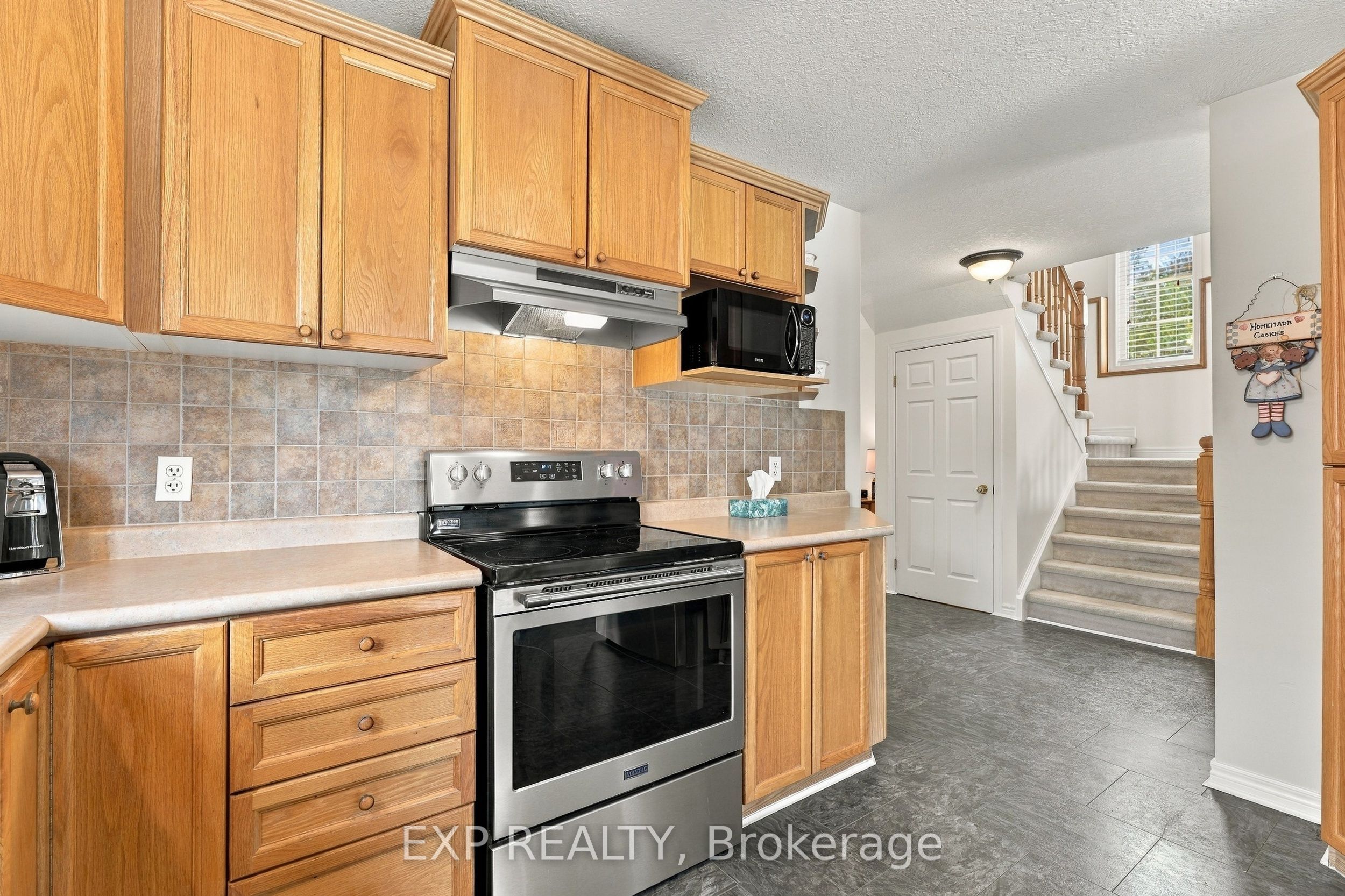 99 Stiefelmeyer Crescent Property Photo 15