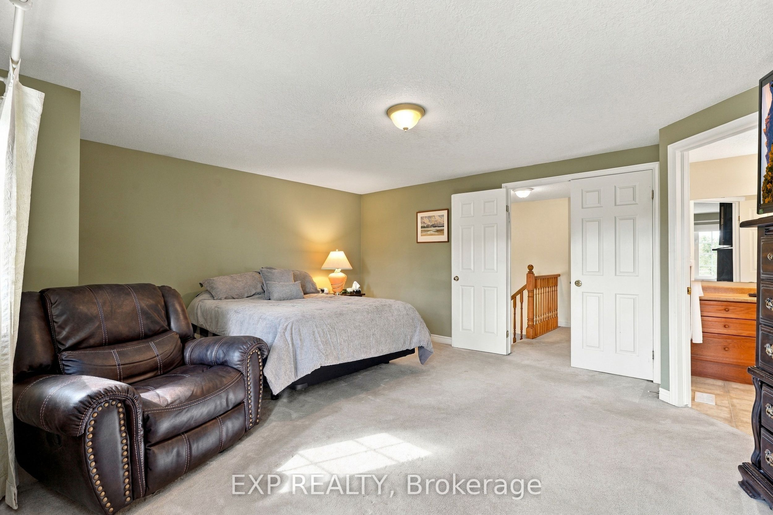 99 Stiefelmeyer Crescent Property Photo 18