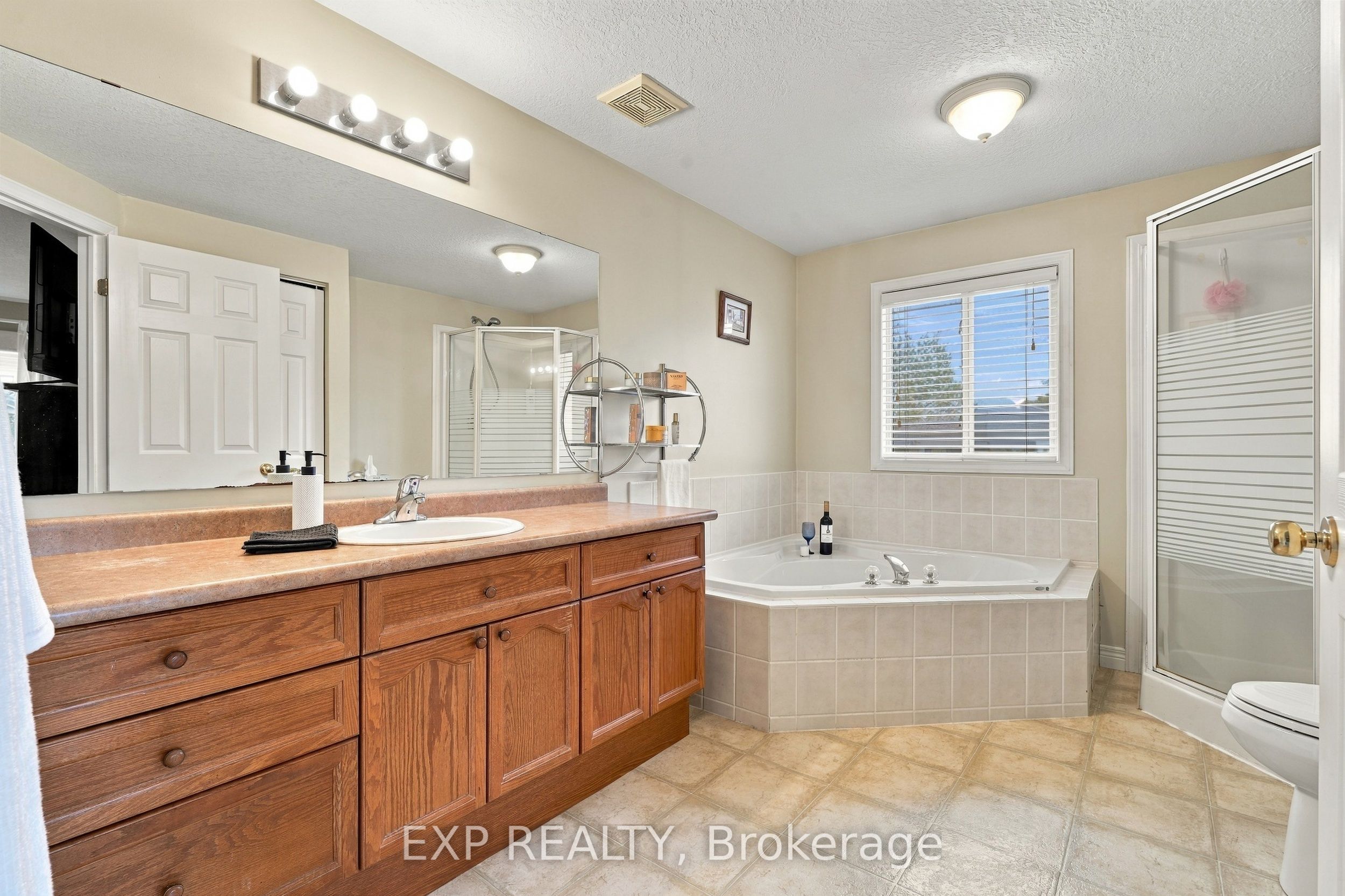99 Stiefelmeyer Crescent Property Photo 23