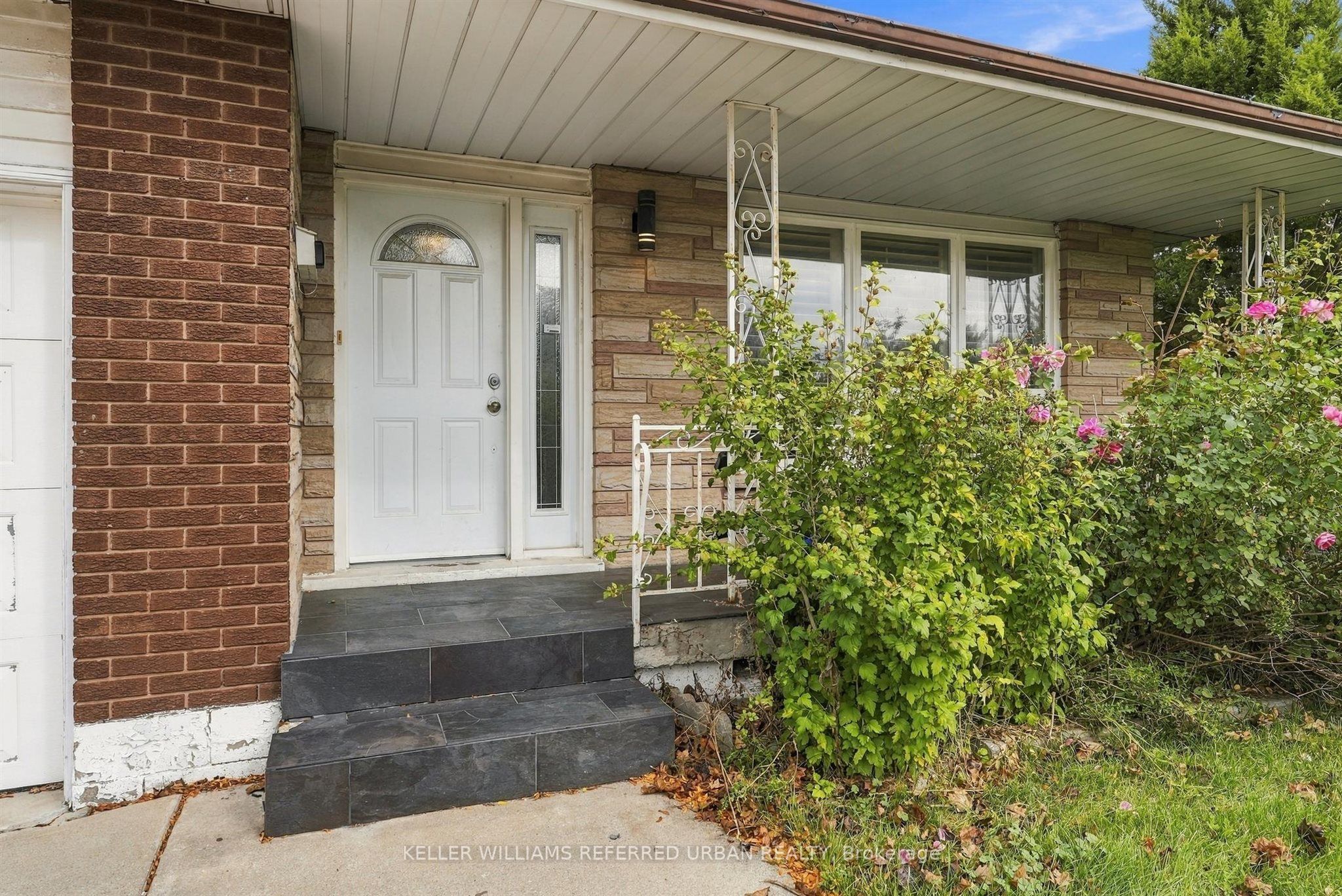 128 Hadeland Avenue Property Photo 2