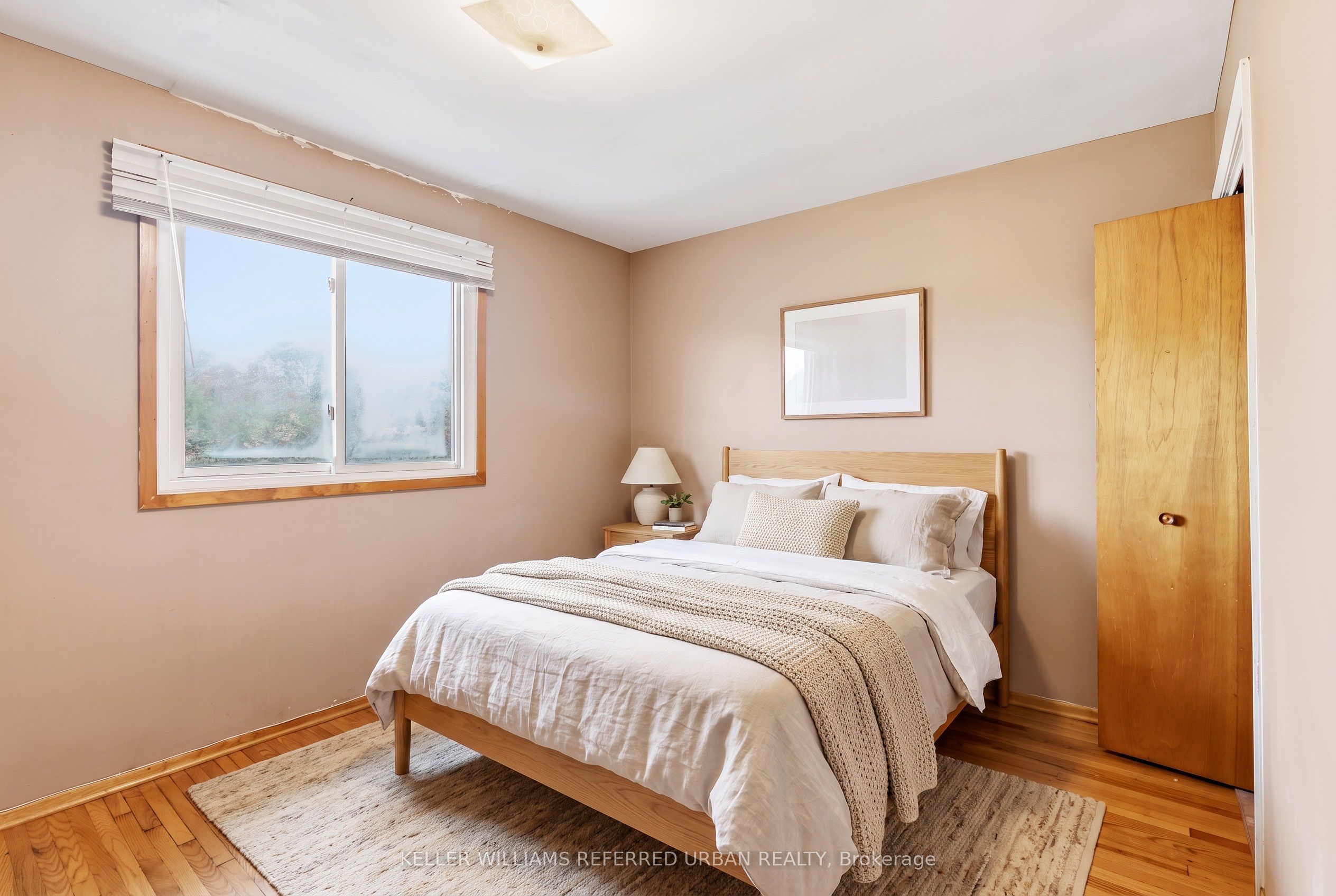 128 Hadeland Avenue Property Photo 6