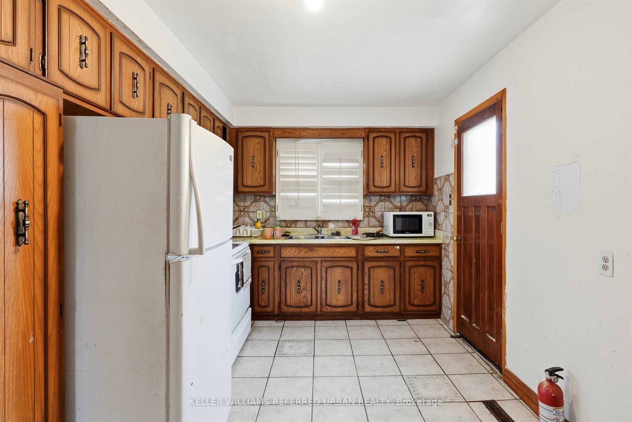 128 Hadeland Avenue Property Photo 7