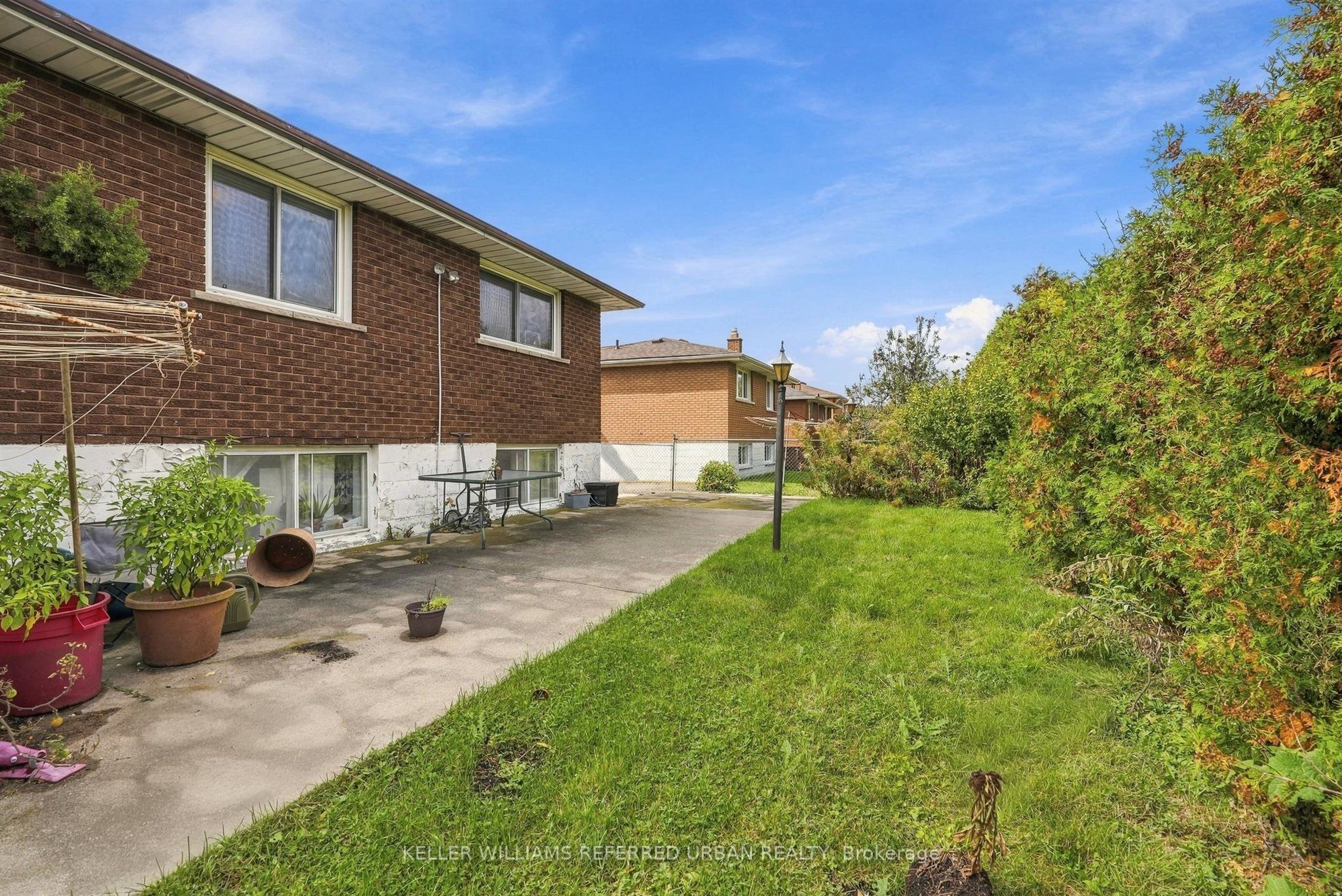 128 Hadeland Avenue Property Photo 22