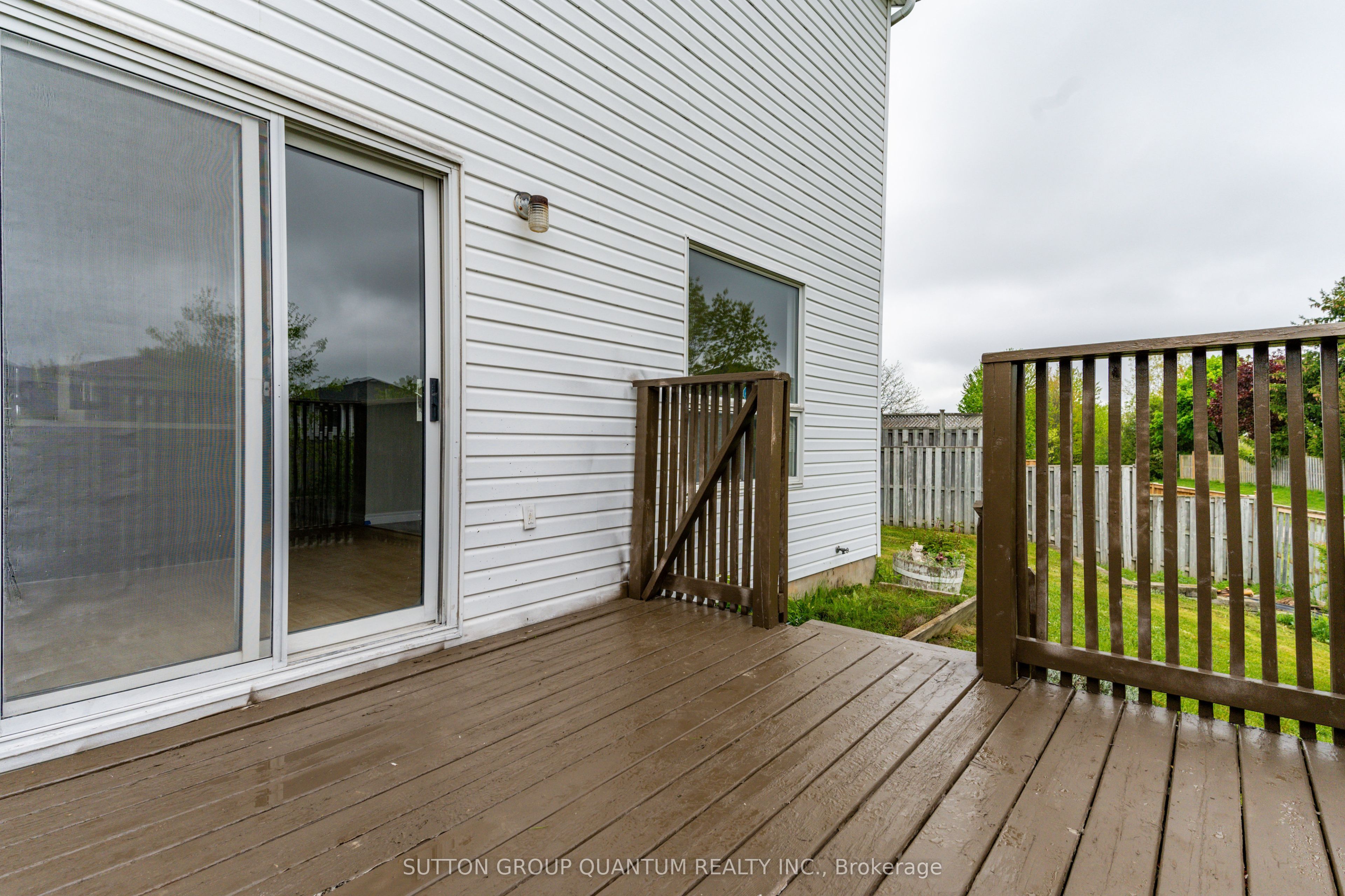 48 White Sands Court Upper Property Photo 27
