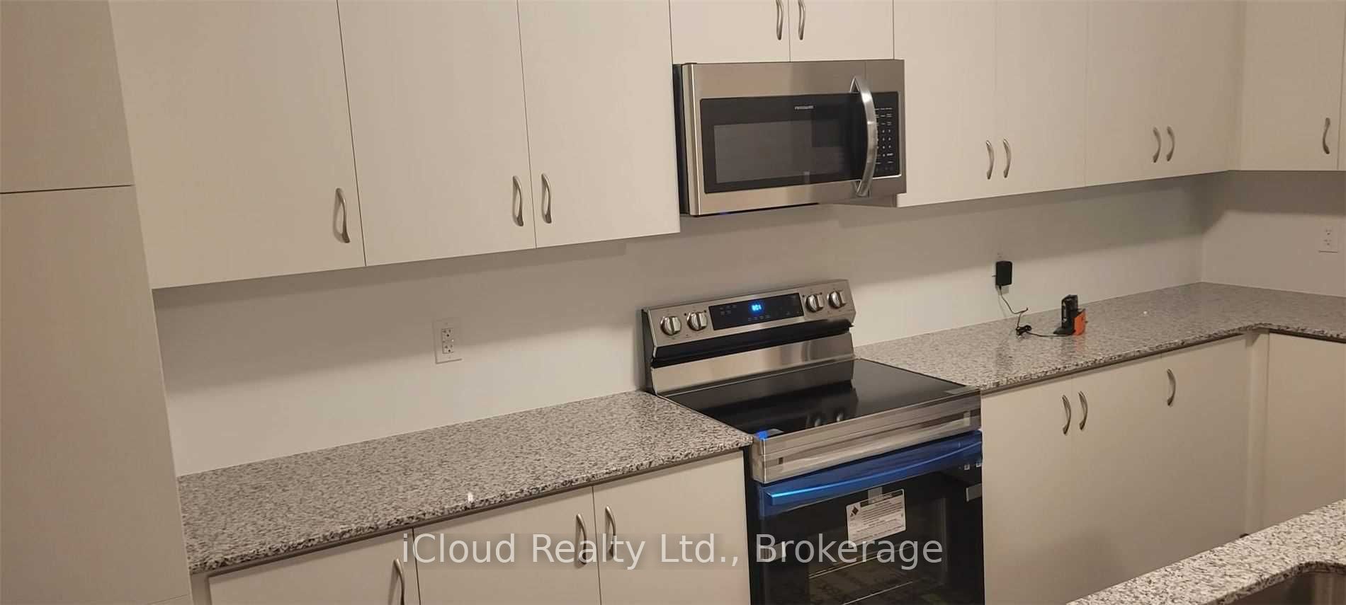 26 Milt Schmidt Street Property Photo 14