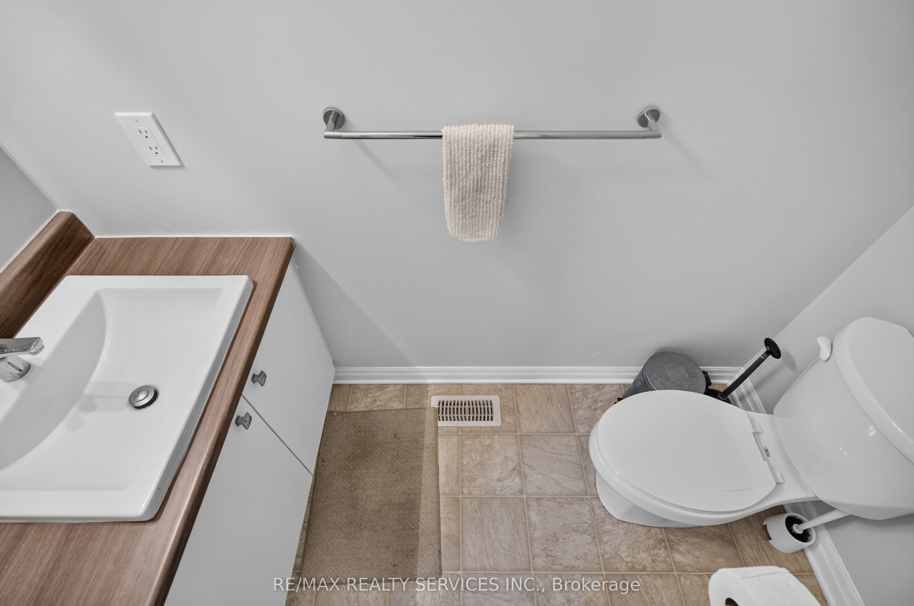 322 Holden Street Property Photo 7