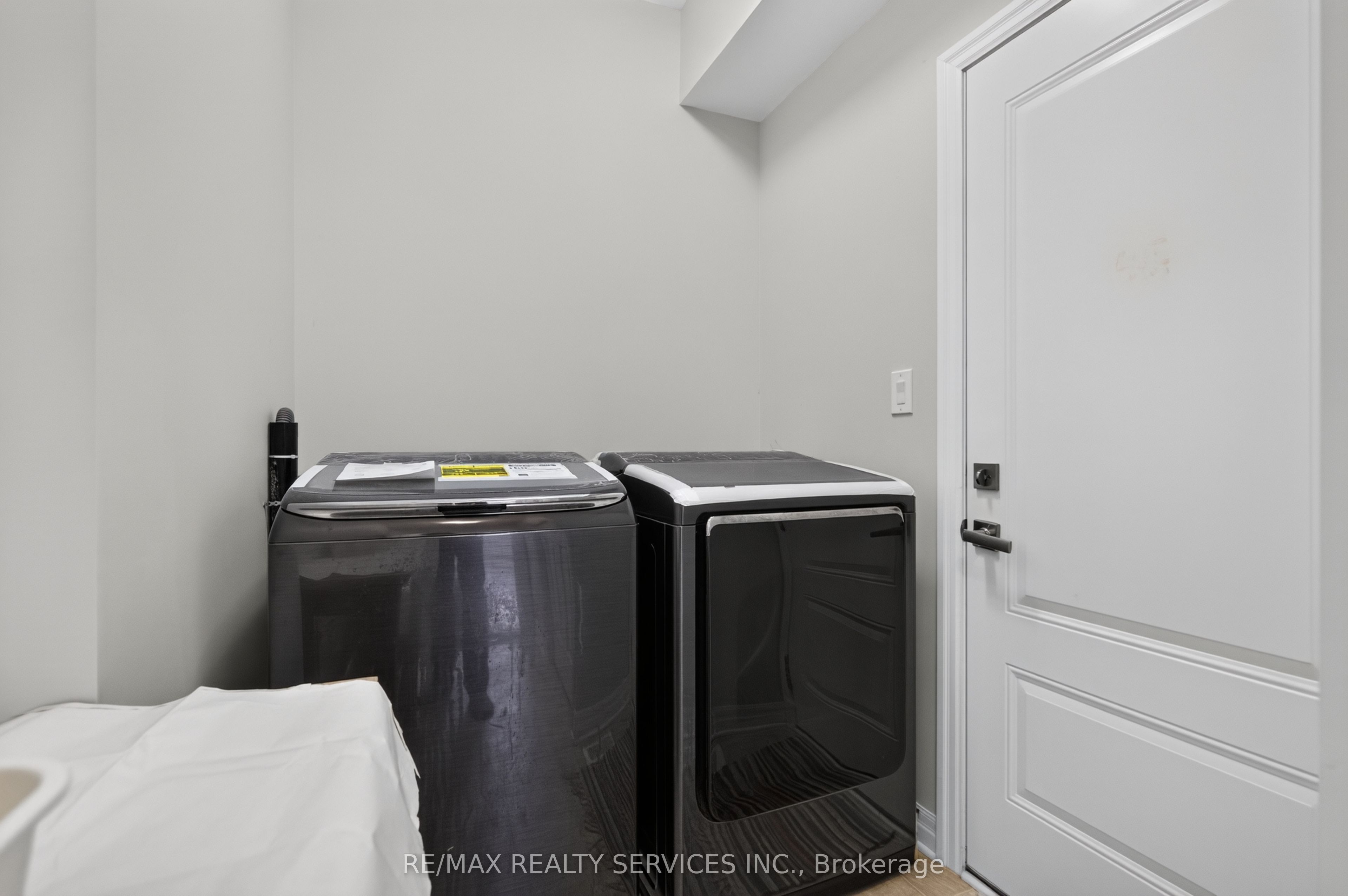 322 Holden Street Property Photo 23