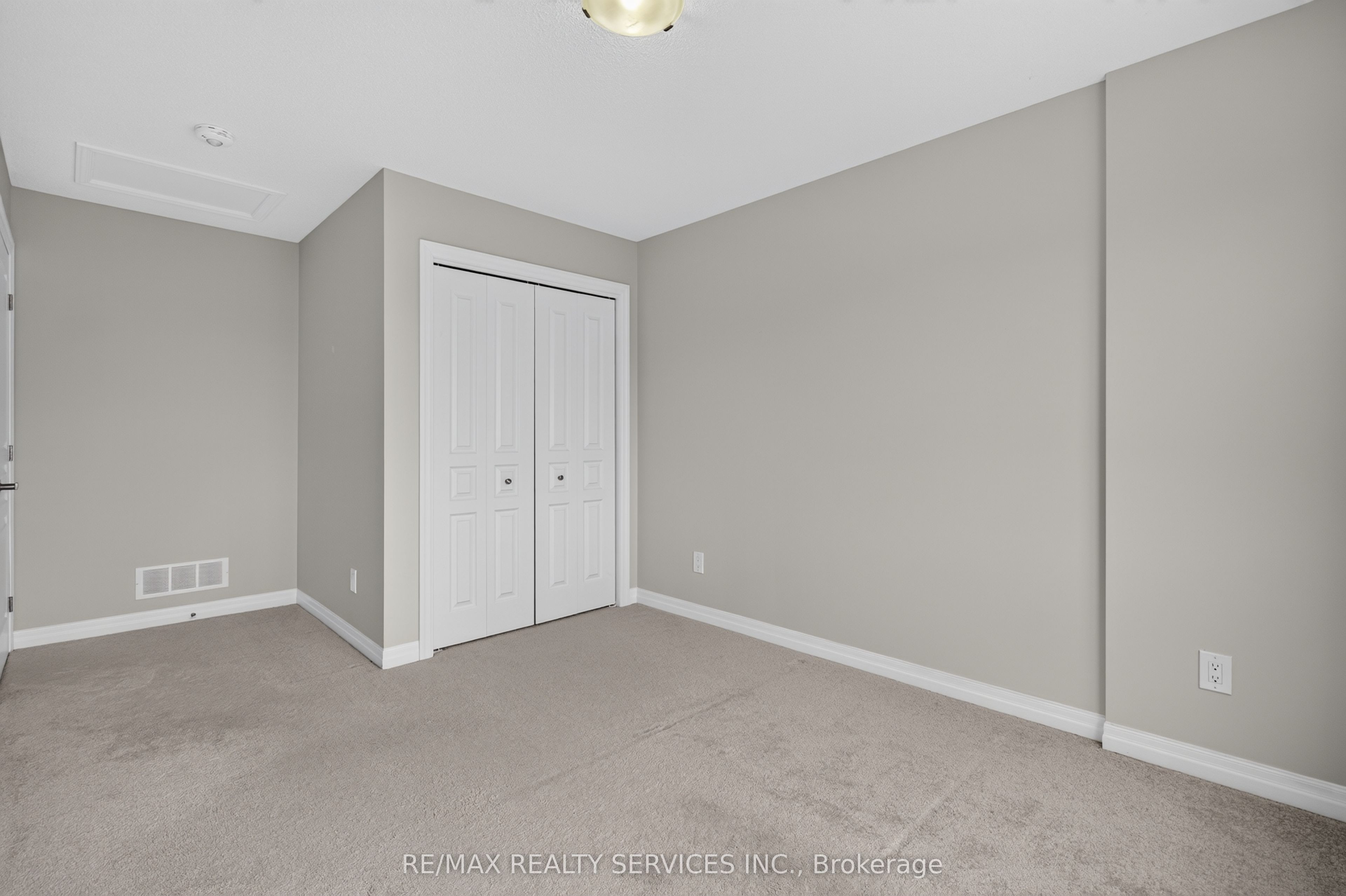 322 Holden Street Property Photo 38