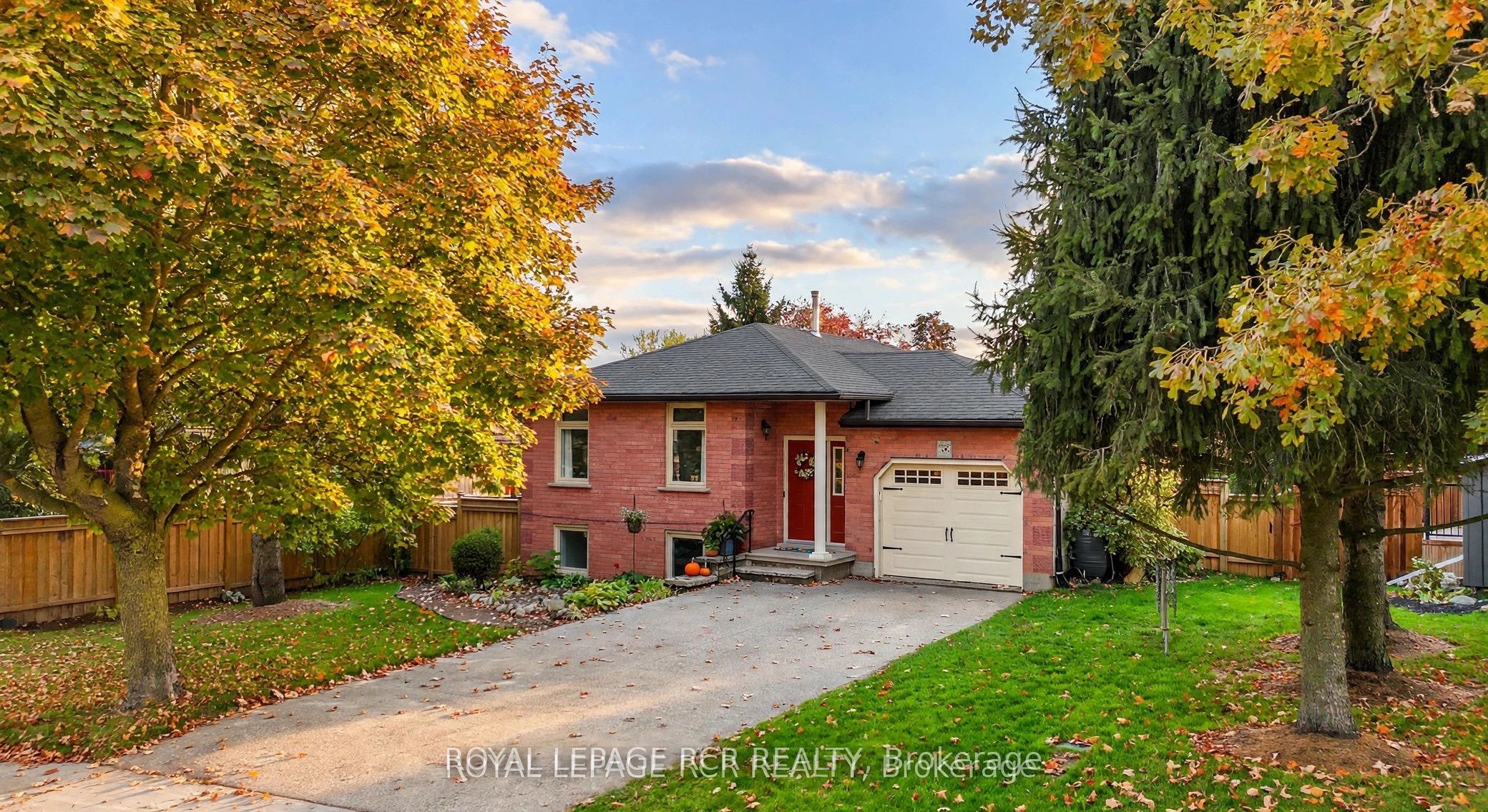 56 Wilson Crescent Property Photo 1