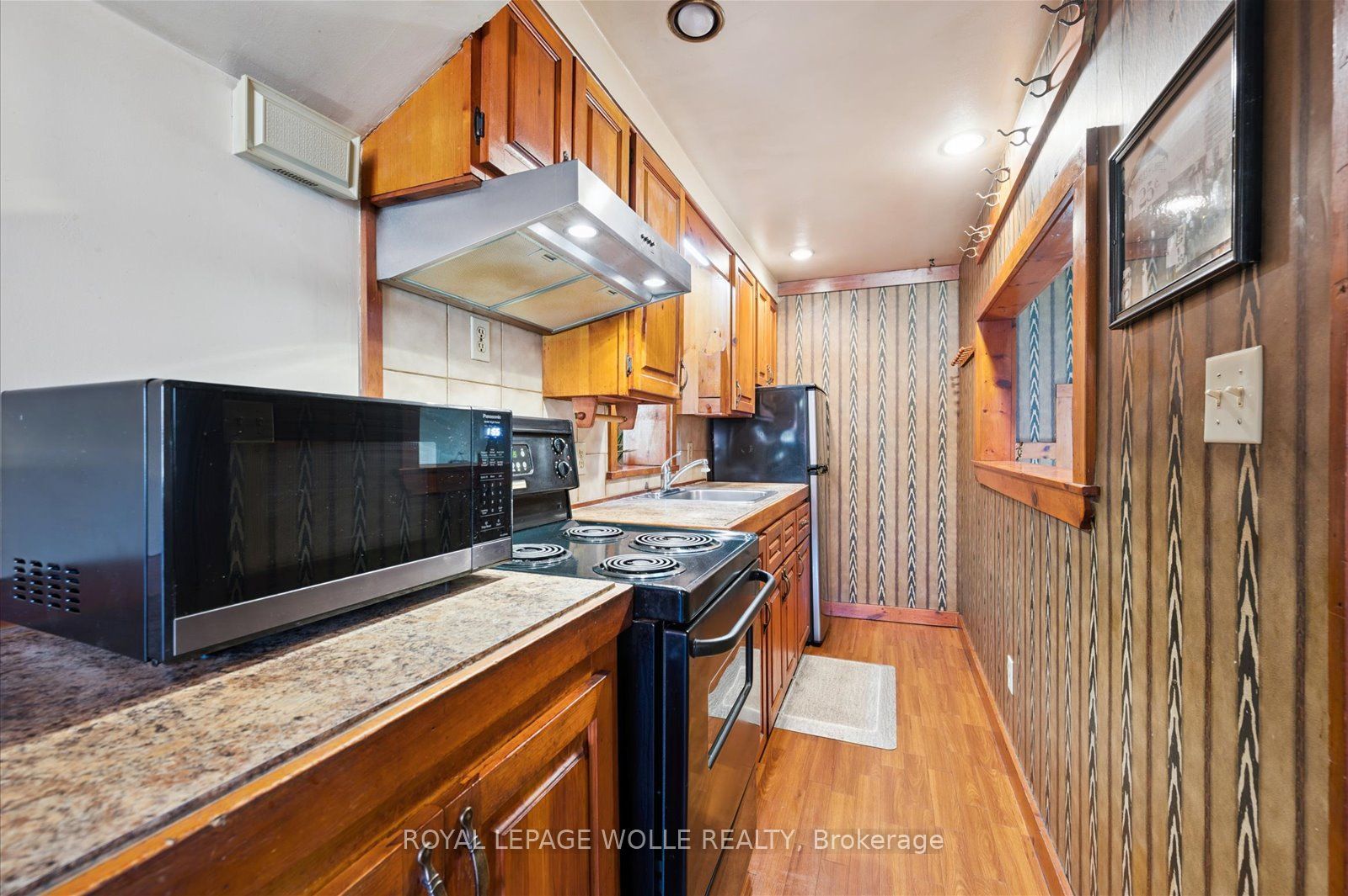 465 Karn Street Property Photo 15