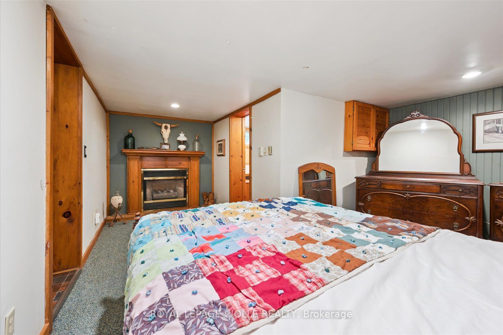 465 Karn Street Property Photo 24