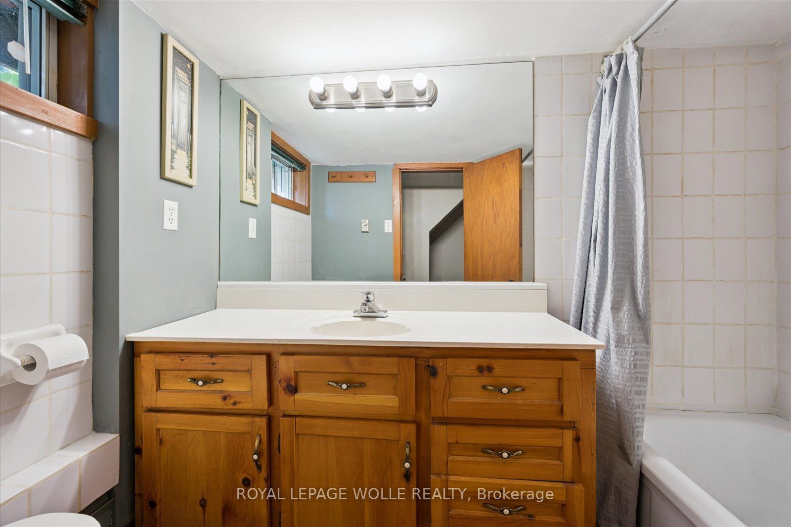 465 Karn Street Property Photo 26