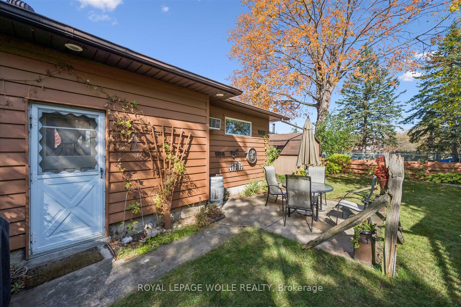 465 Karn Street Property Photo 31