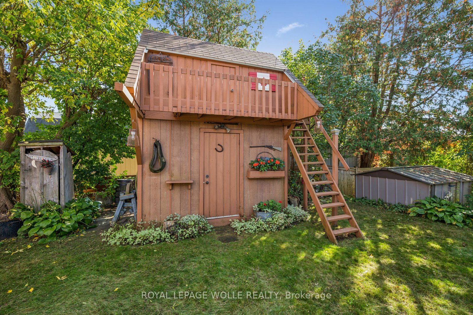 465 Karn Street Property Photo 33